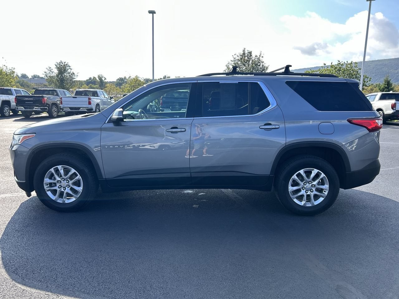 2021 Chevrolet Traverse LT Cloth