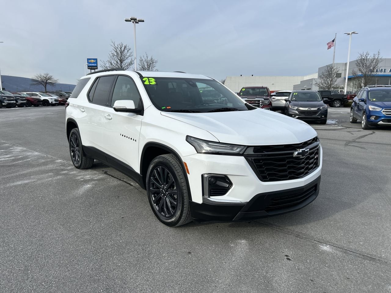 2023 Chevrolet Traverse RS