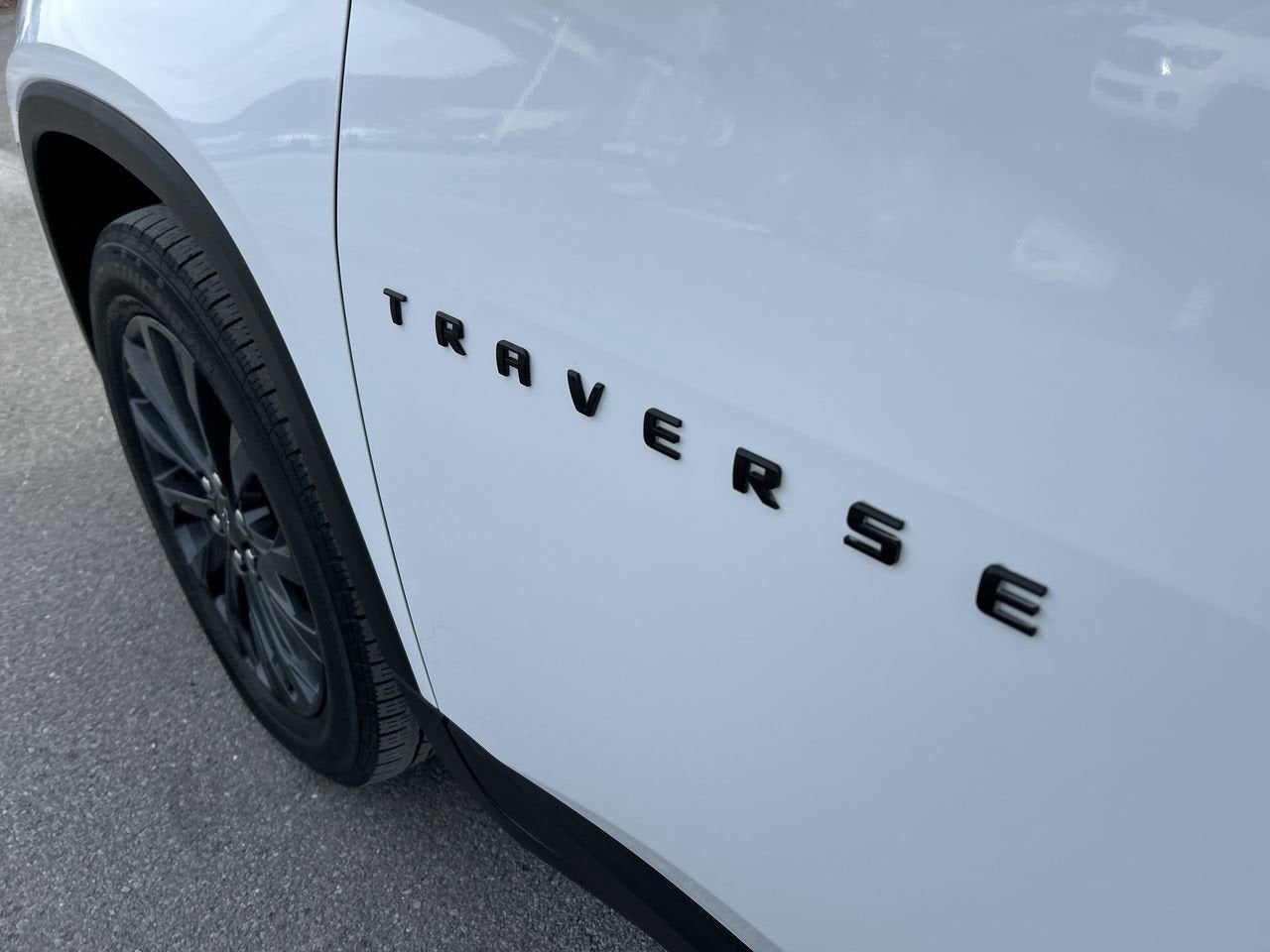 2023 Chevrolet Traverse RS