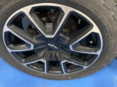 2021 Chevrolet Suburban RST