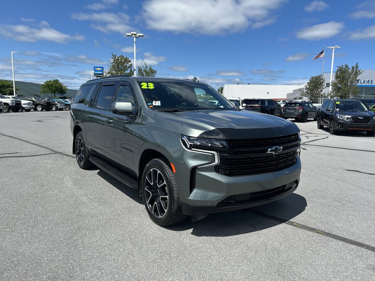 2023 Chevrolet Suburban RST