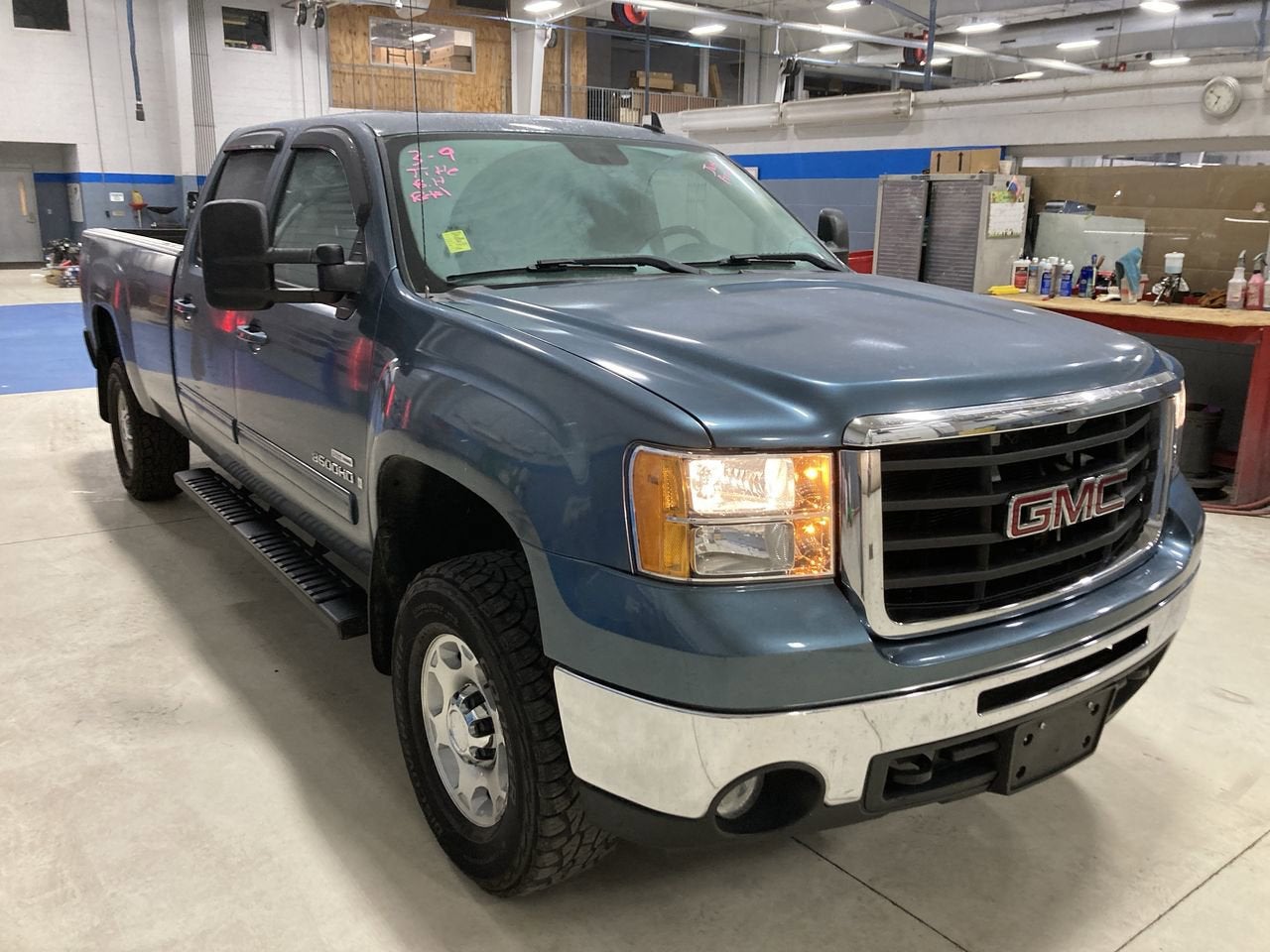2007 GMC Sierra 3500 HD SRW SLT