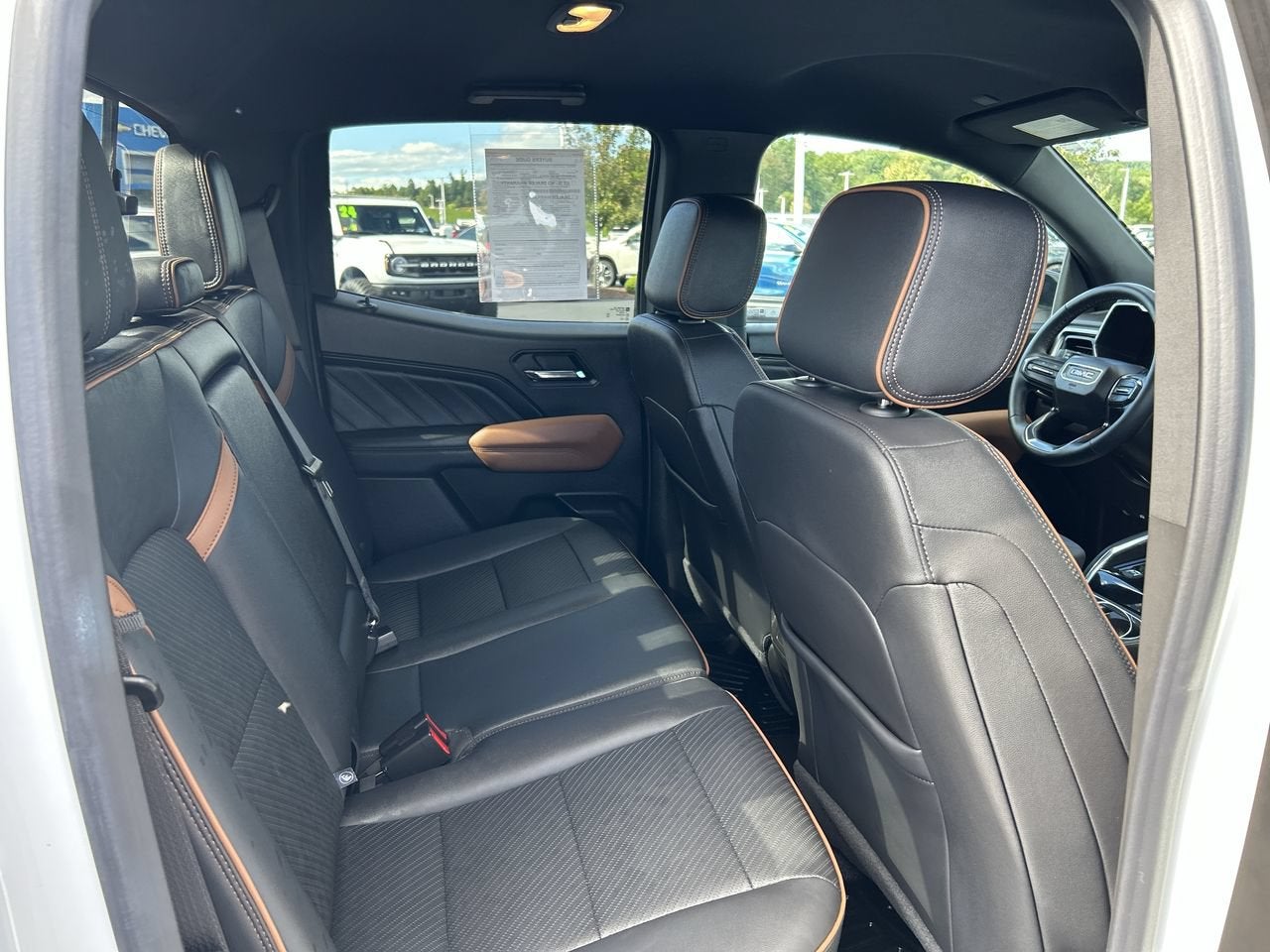 2024 GMC Canyon AT4