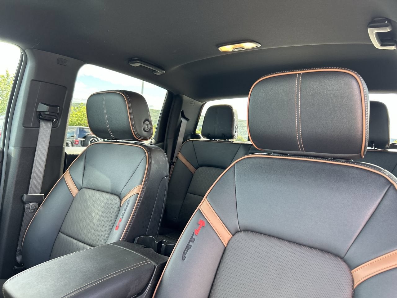 2024 GMC Canyon AT4