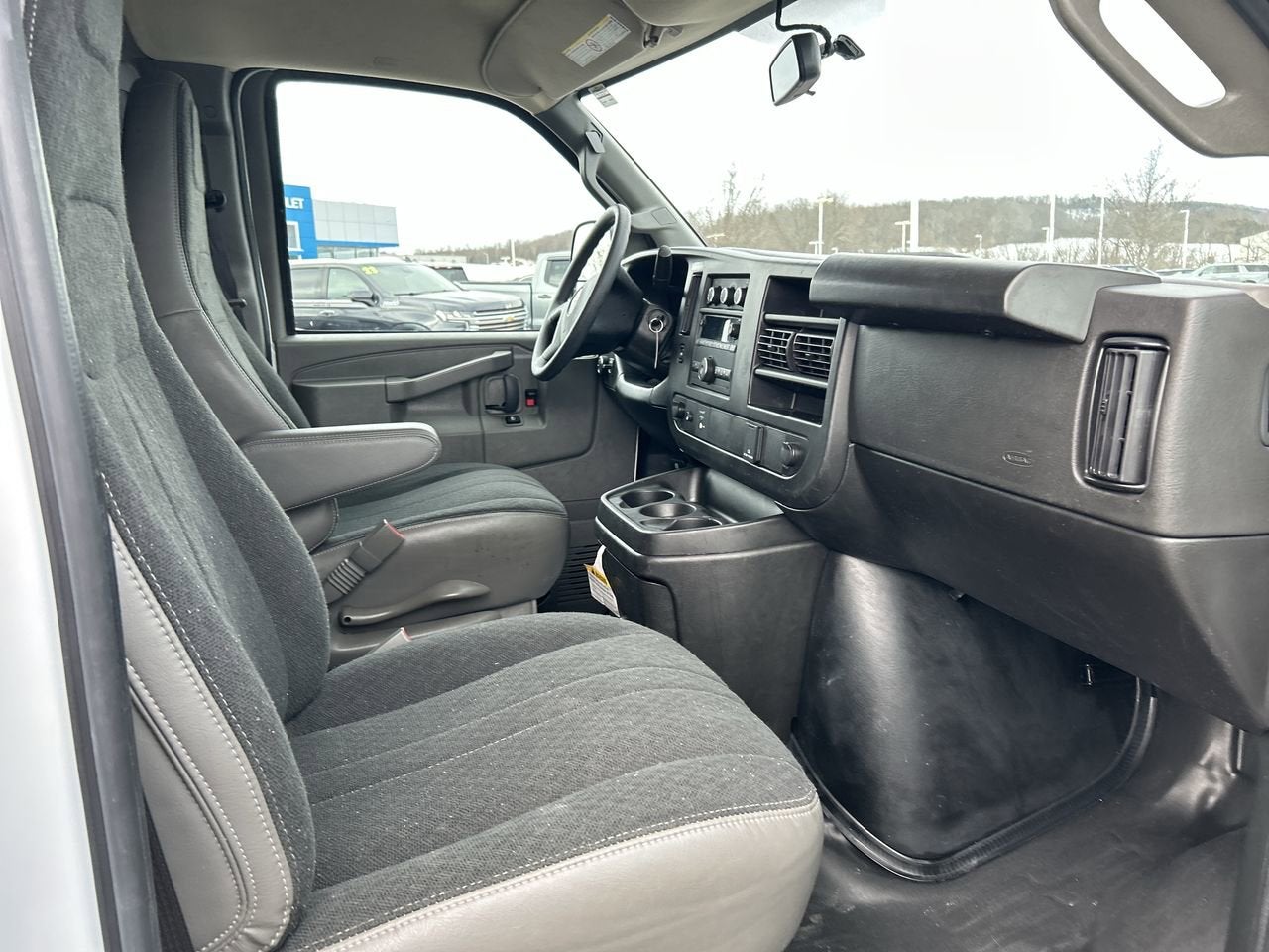 2024 GMC Savana Cargo 2500 Work Van