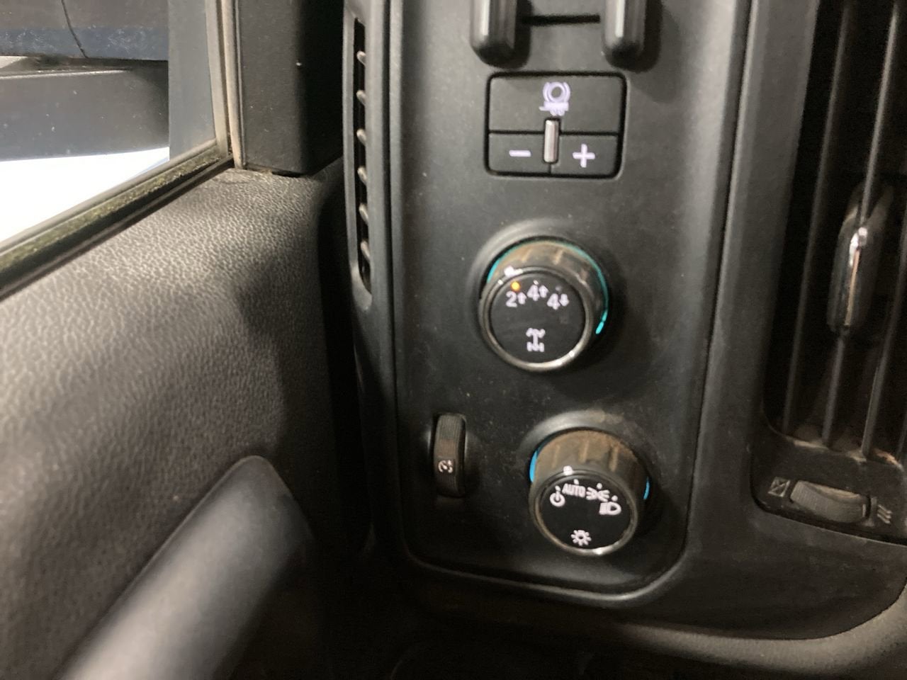 2020 Chevrolet Silverado 5500 HD Work Truck