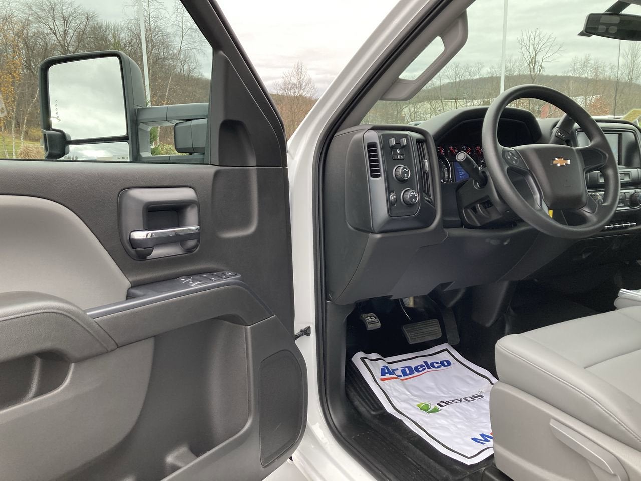 2020 Chevrolet Silverado 5500 HD Work Truck