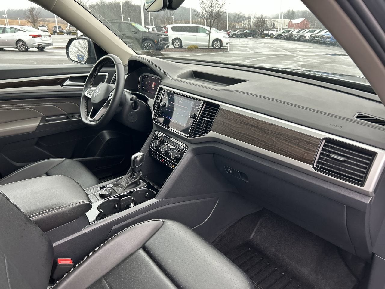 2022 Volkswagen Atlas 3.6L V6 SE w/Technology