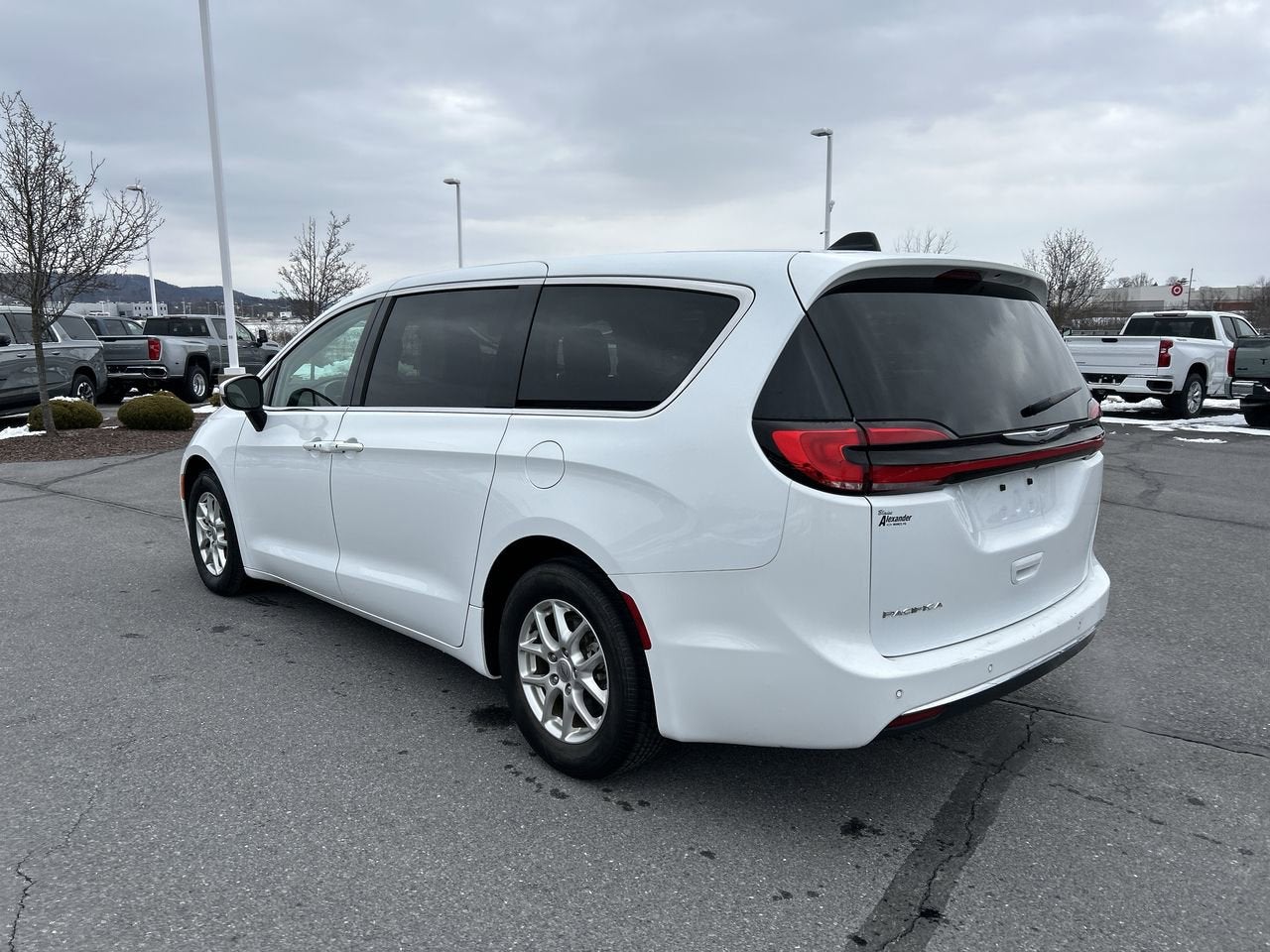2023 Chrysler Pacifica Touring L