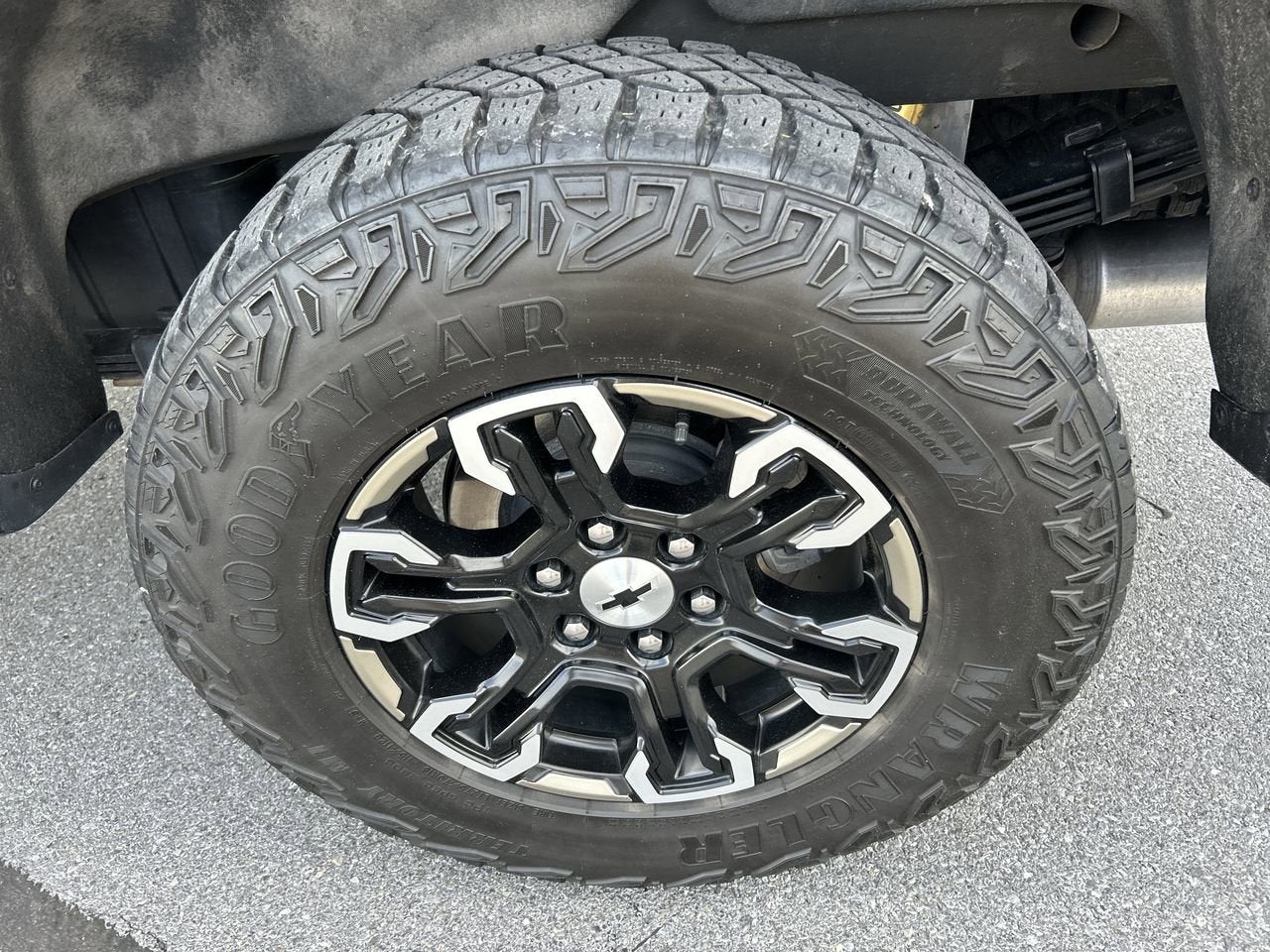 2023 Chevrolet Silverado 1500 ZR2