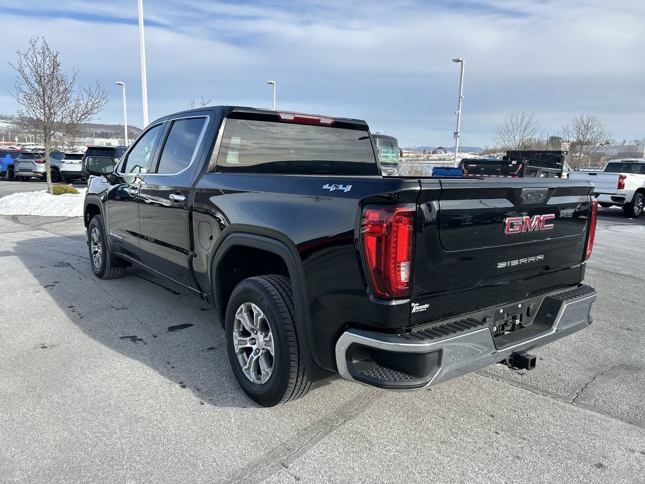 2024 GMC Sierra 1500 SLT