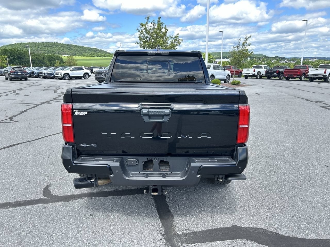 2024 Toyota Tacoma 4WD SR5