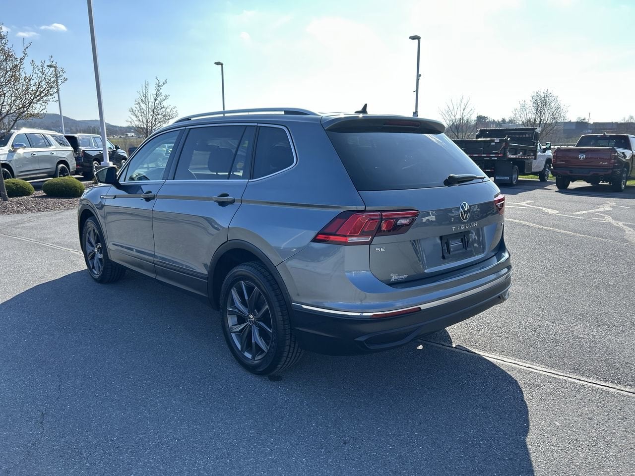 2022 Volkswagen Tiguan SE