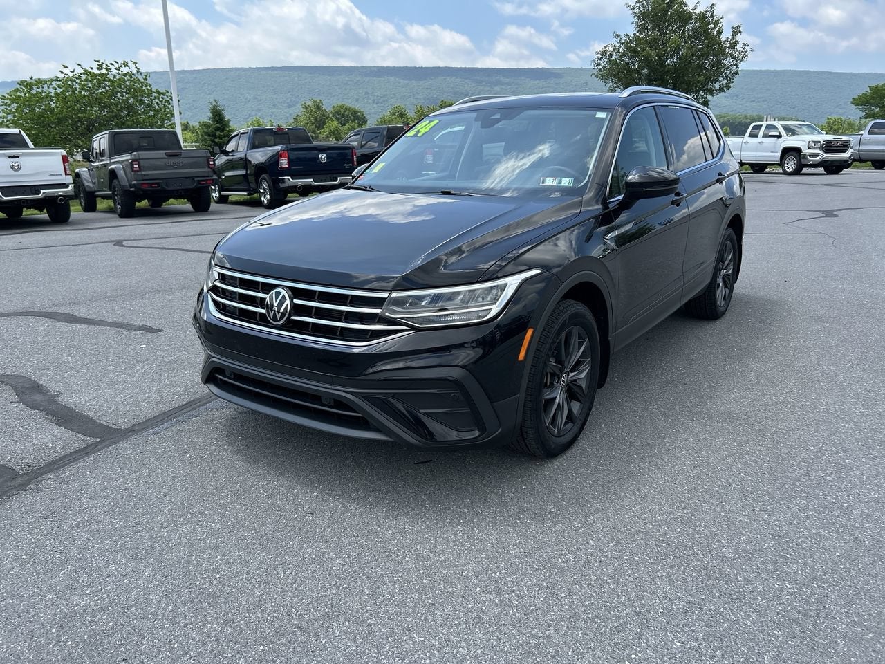 2024 Volkswagen Tiguan SE
