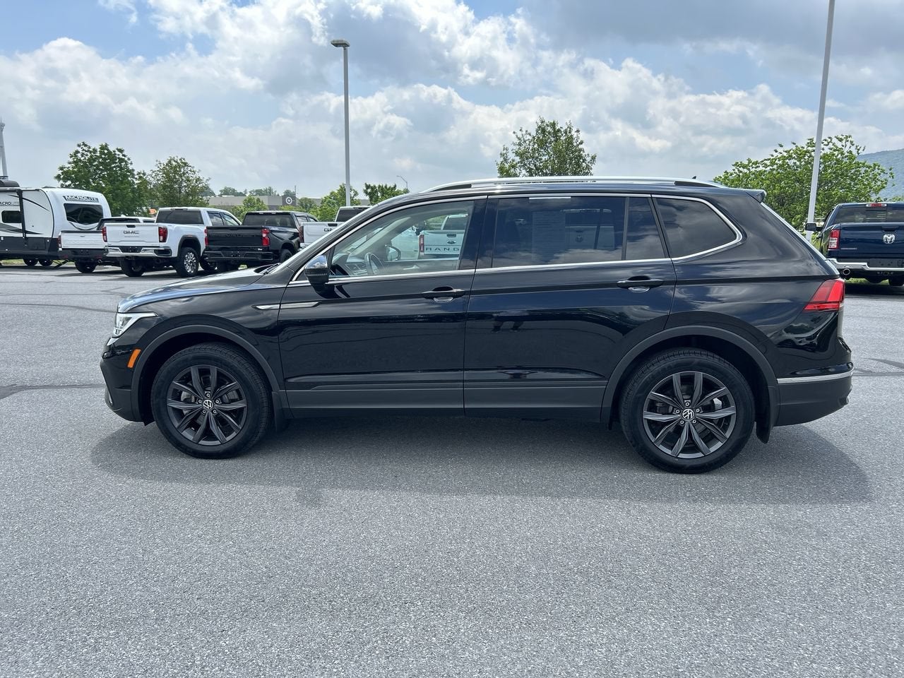 2024 Volkswagen Tiguan SE