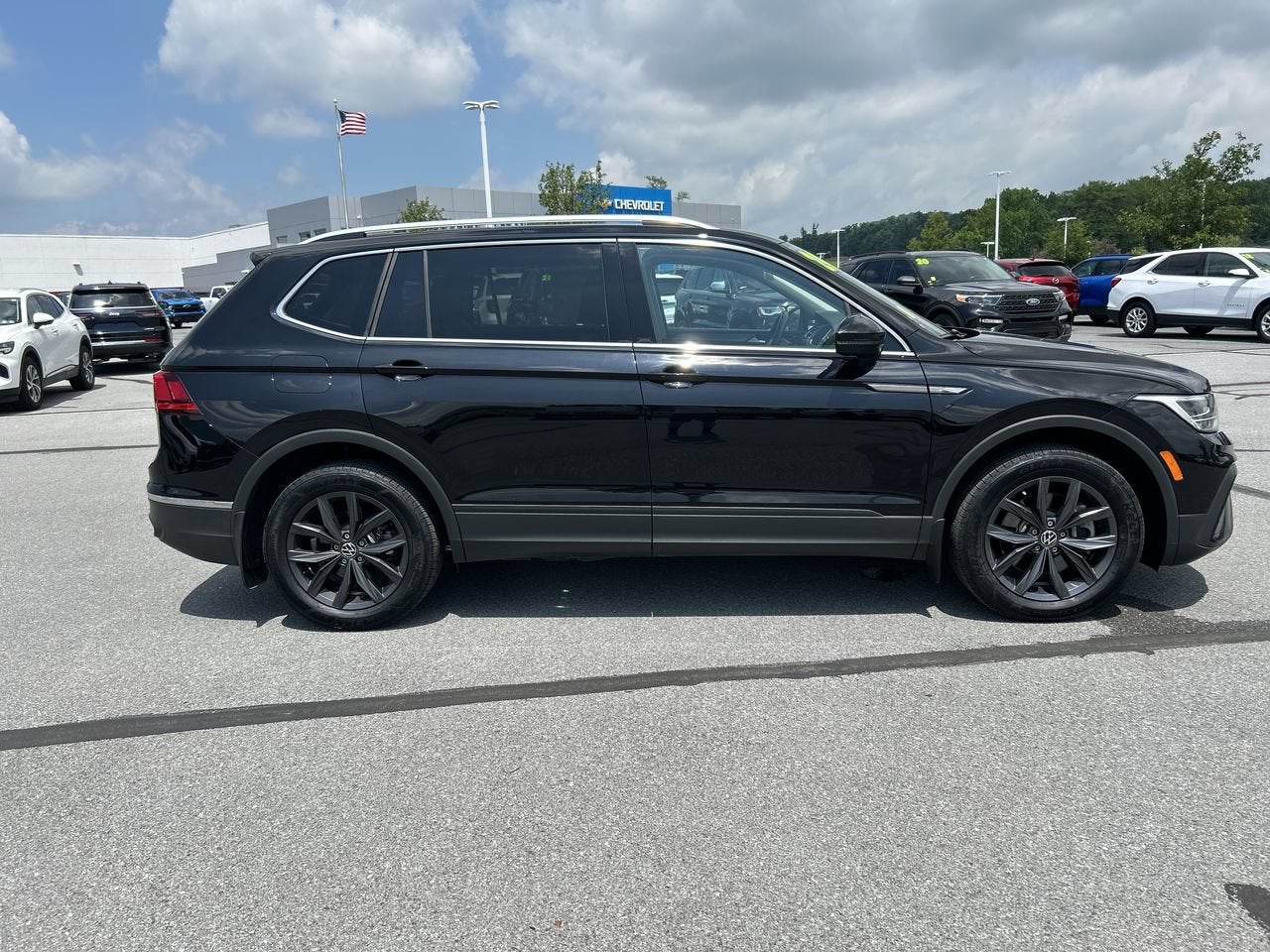 2024 Volkswagen Tiguan SE