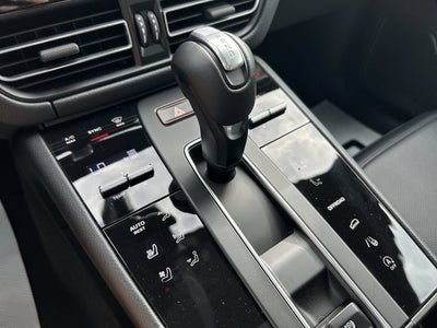 2025 Porsche Macan 4DR AWD