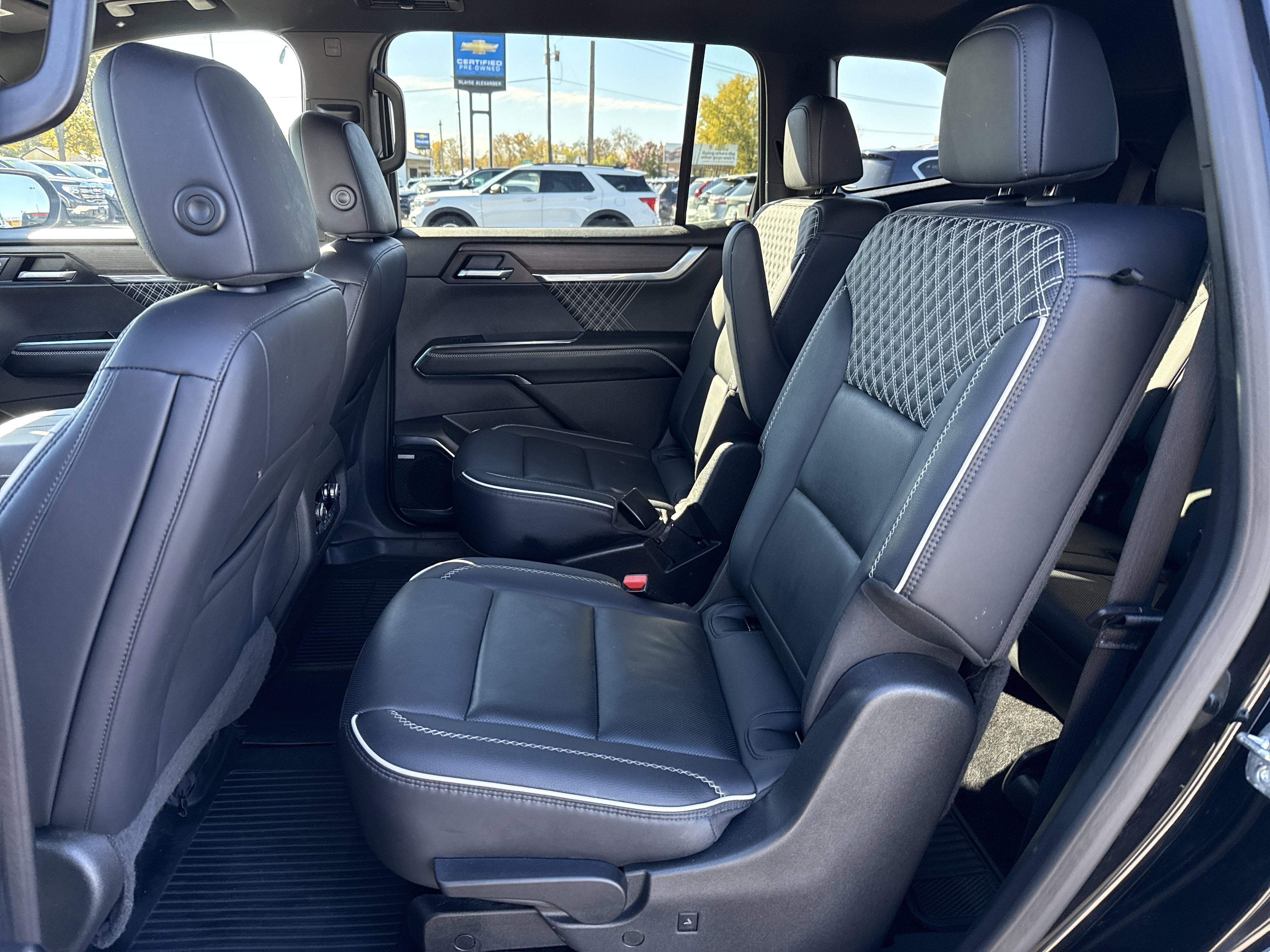 2025 GMC Acadia Denali