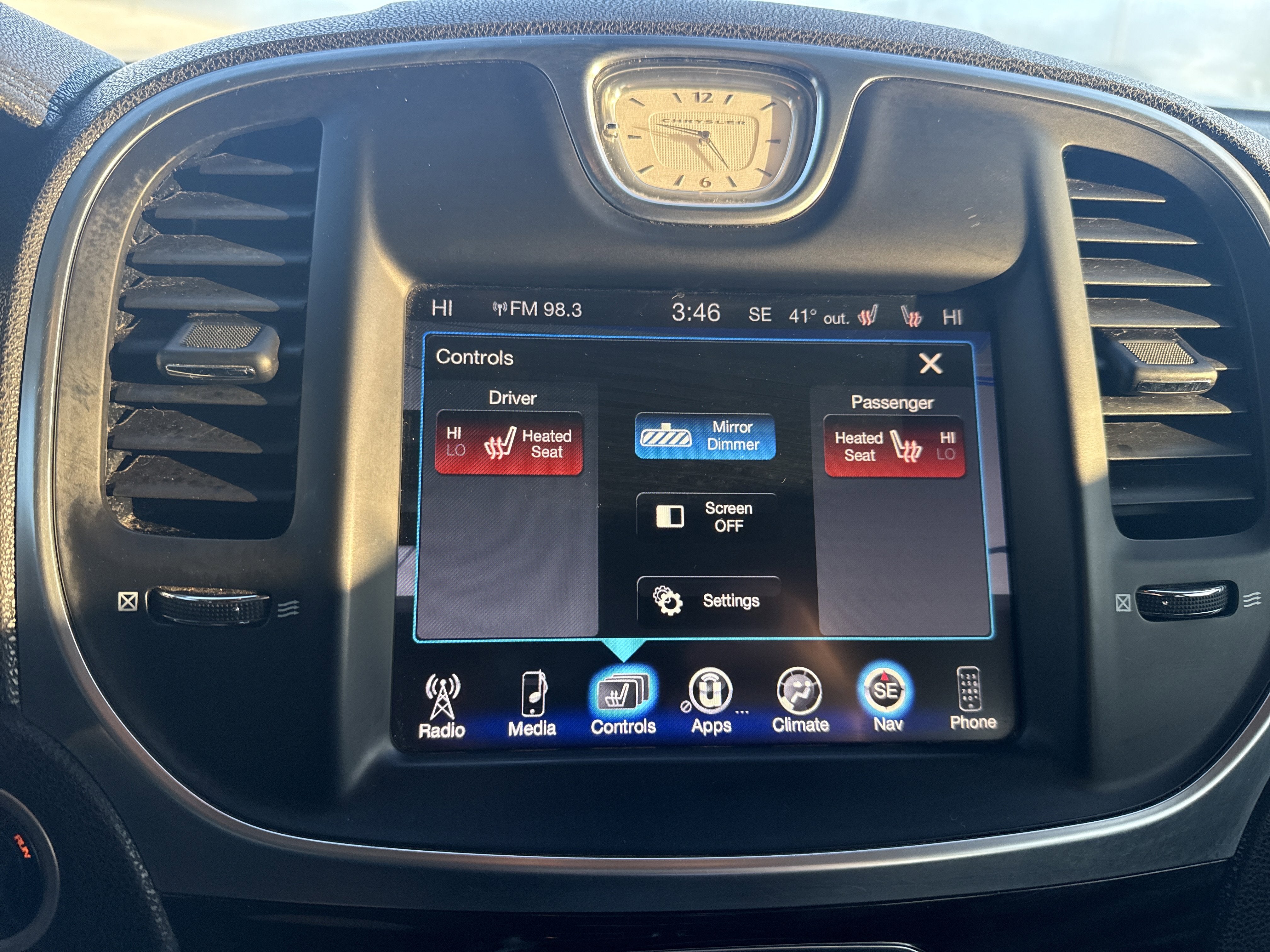 2016 Chrysler 300 Limited