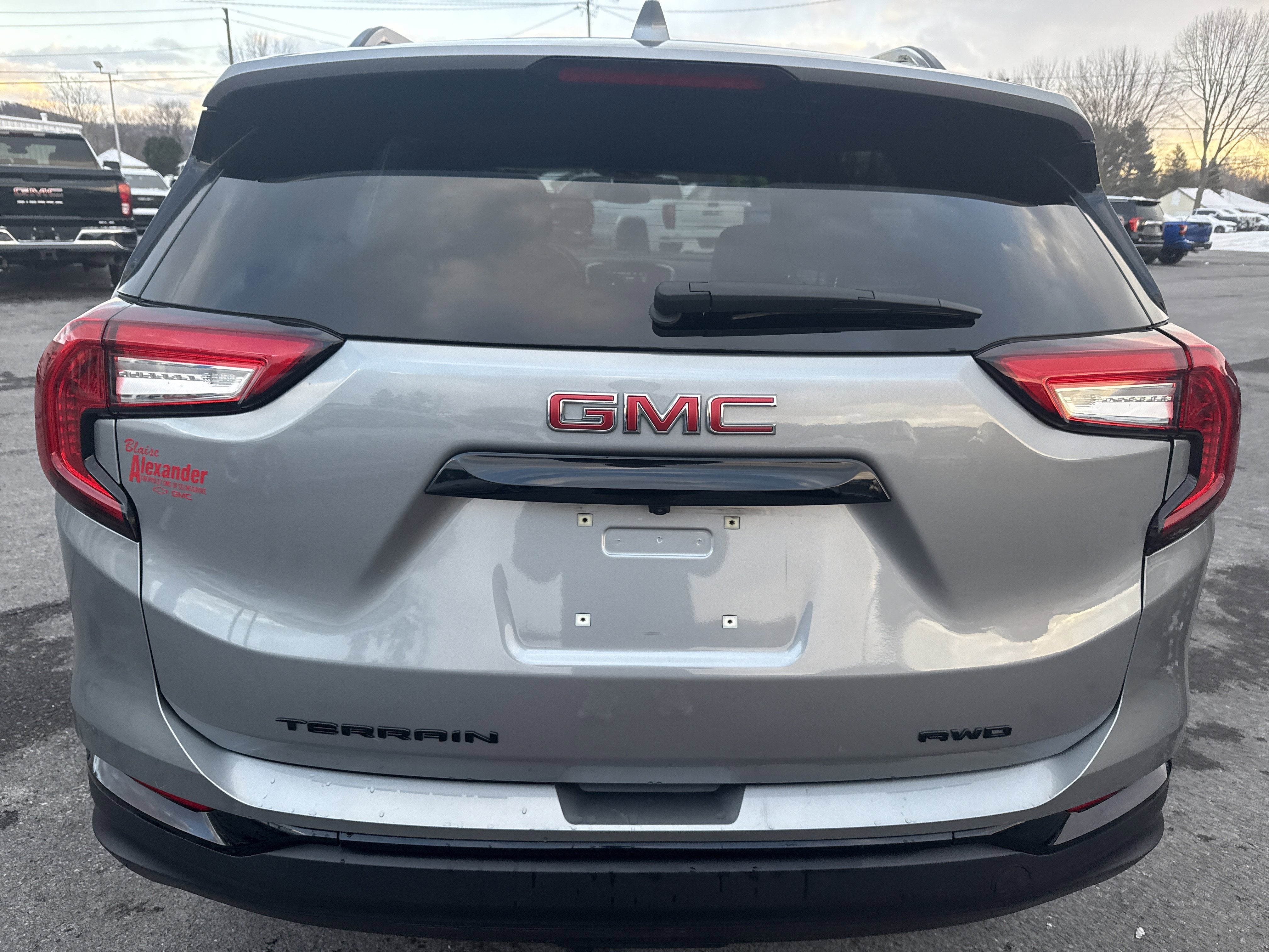 2023 GMC Terrain SLE