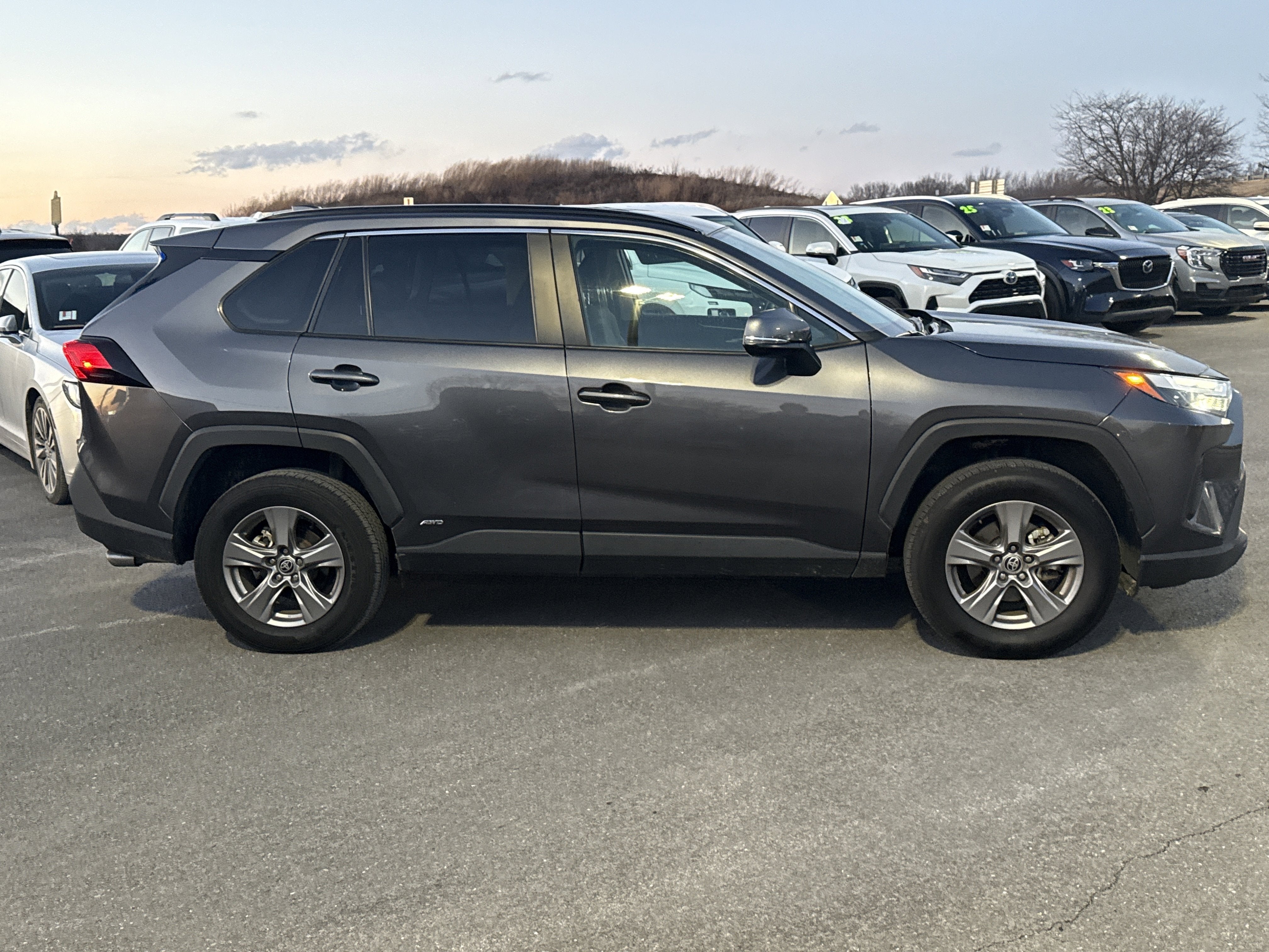 2024 Toyota RAV4 Hybrid XLE