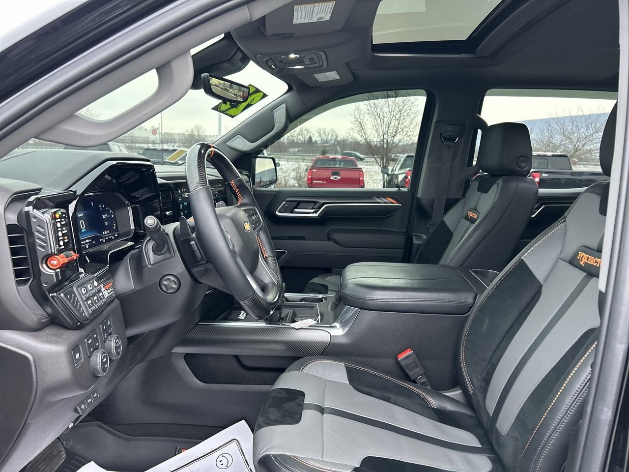 2025 Chevrolet Silverado 1500 LTZ