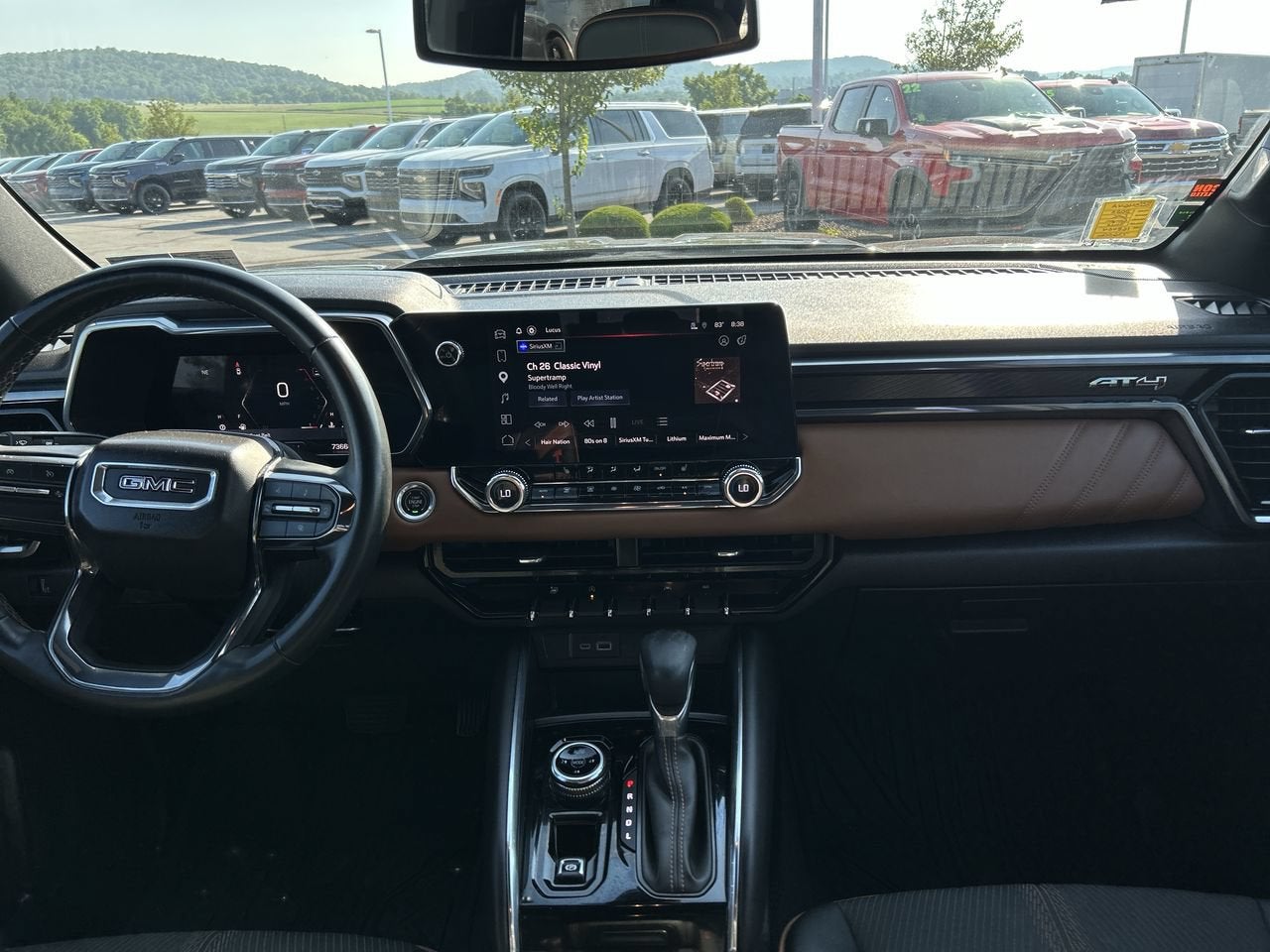 2023 GMC Canyon 4WD AT4