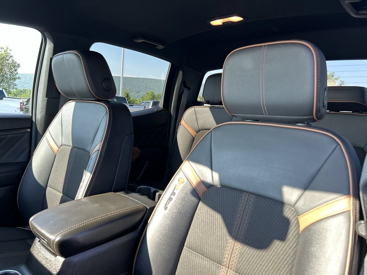 2023 GMC Canyon 4WD AT4