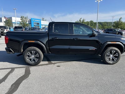 2023 GMC Canyon 4WD AT4