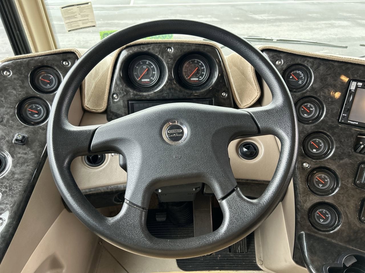 2015 FOREST RIVER BERKSHIRE XL 40BH