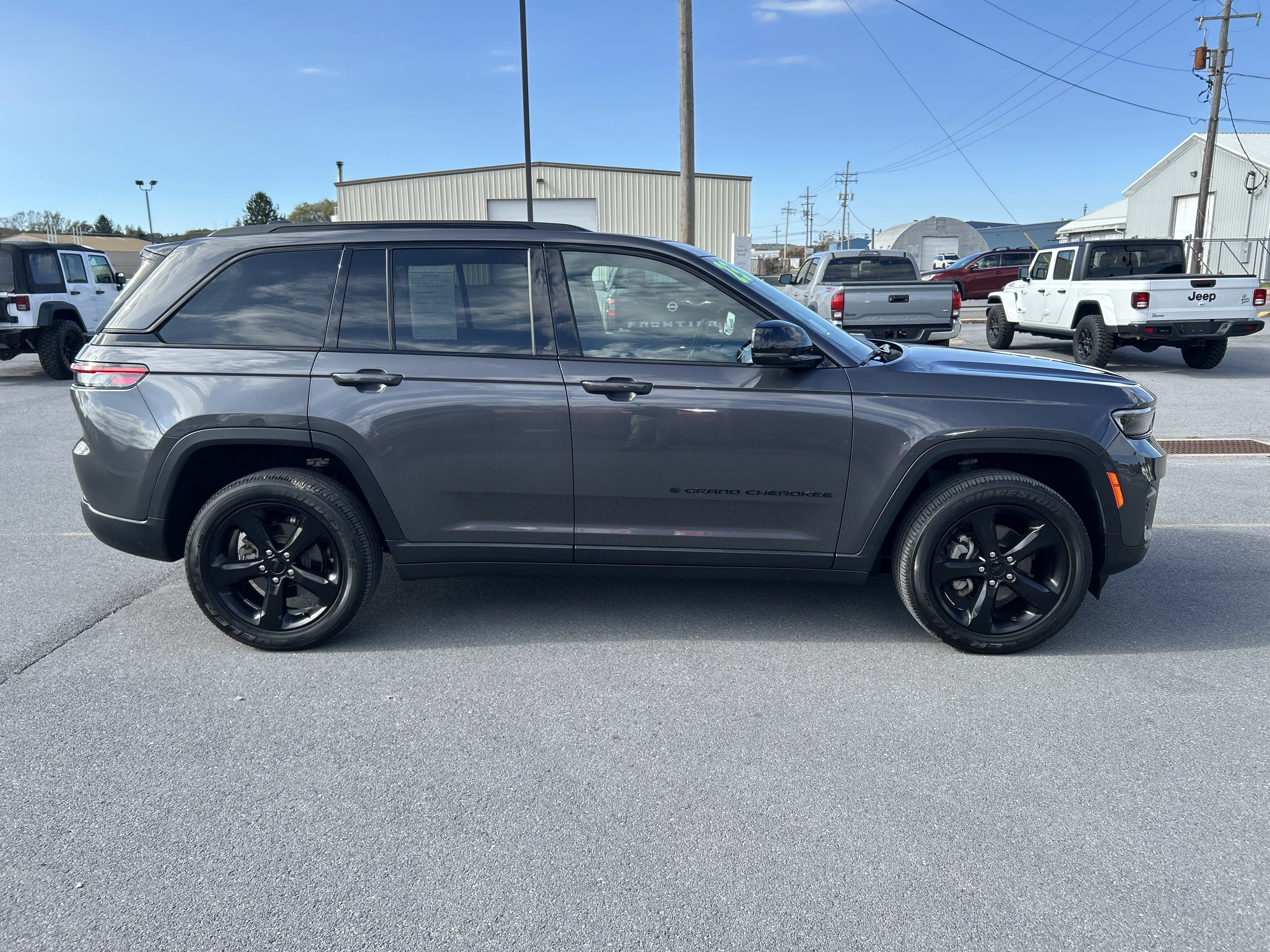 2023 Jeep Grand Cherokee Altitude