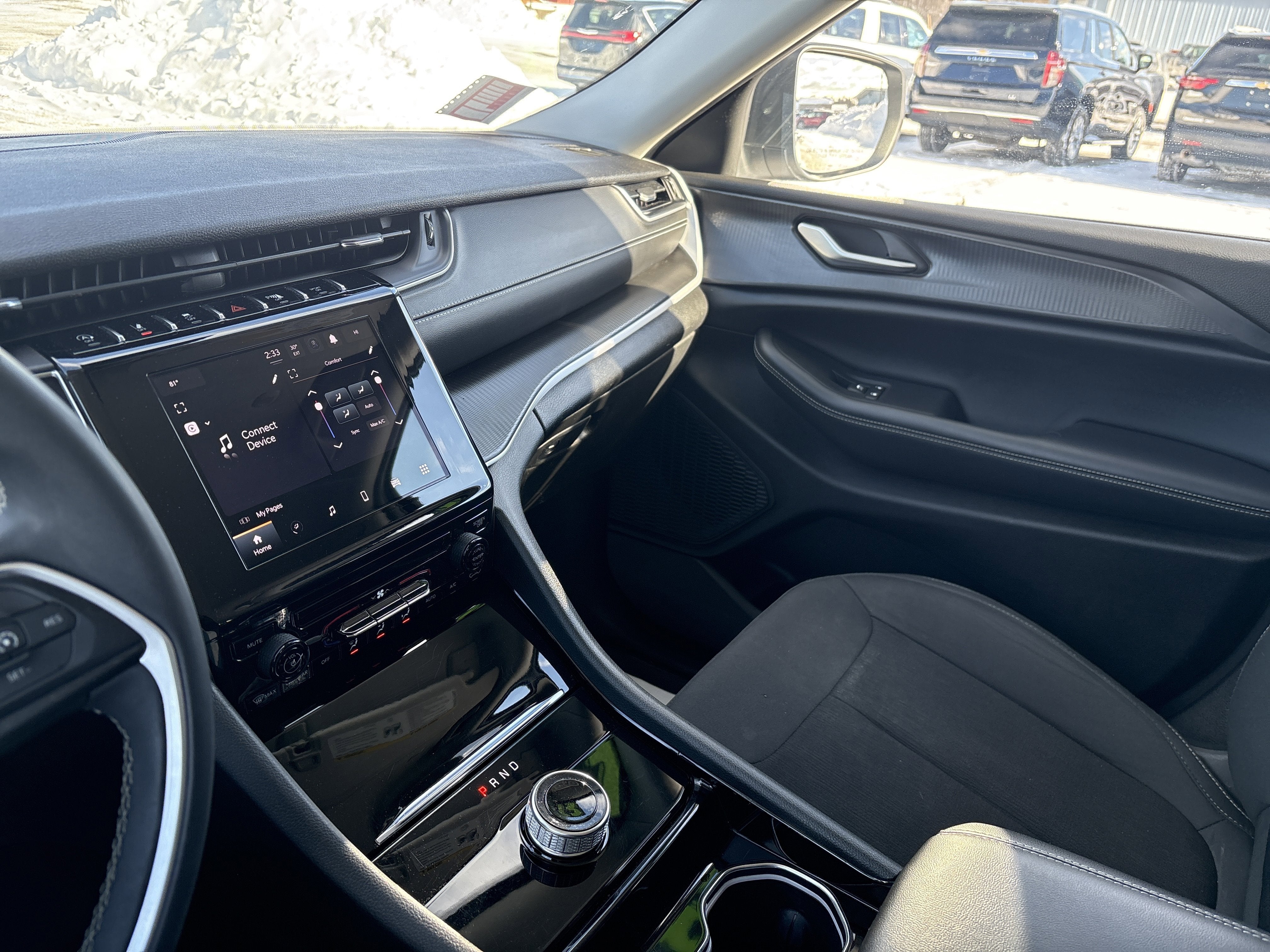 2023 Jeep Grand Cherokee L Laredo