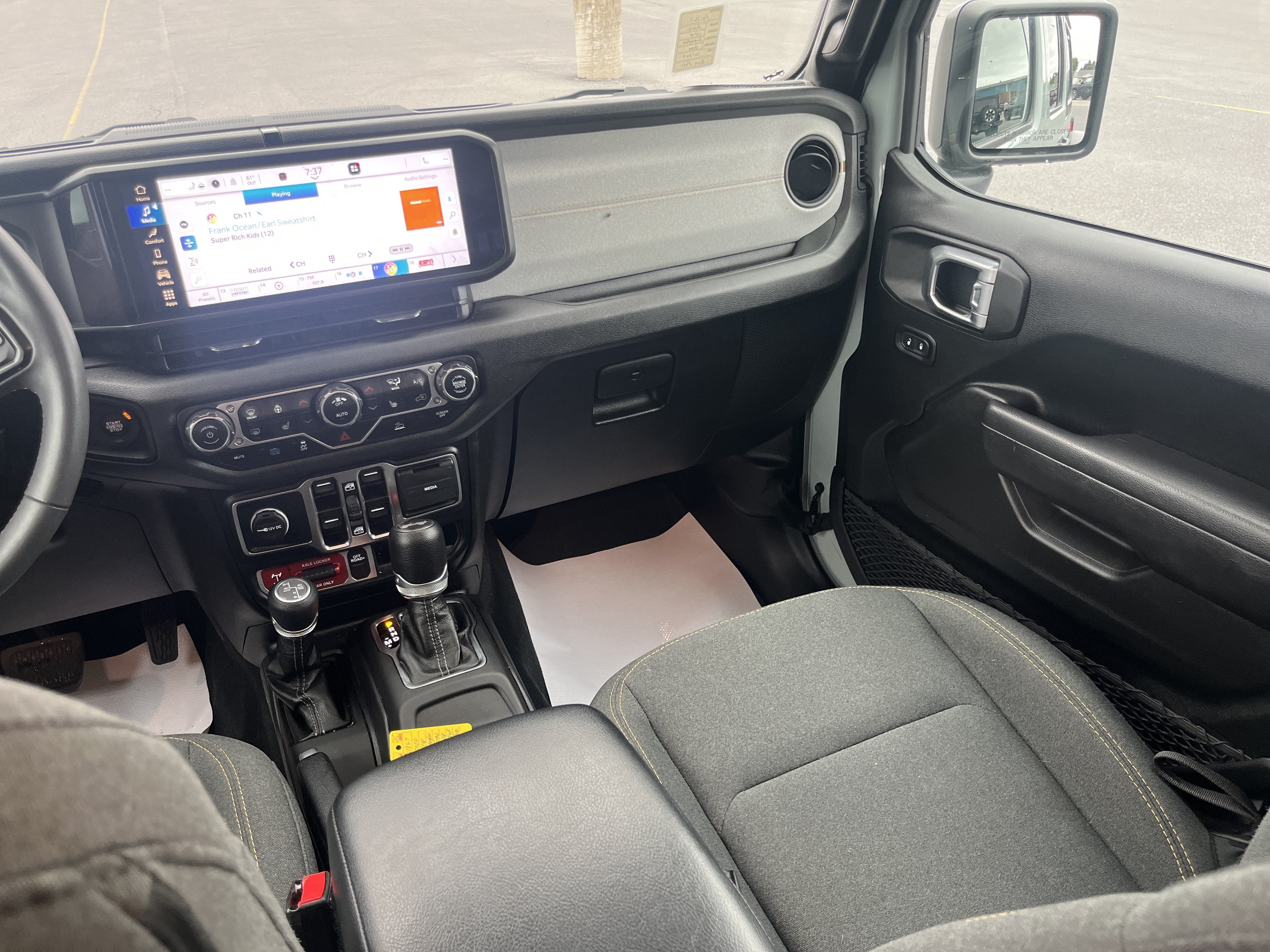 2024 Jeep Wrangler 4xe Willys