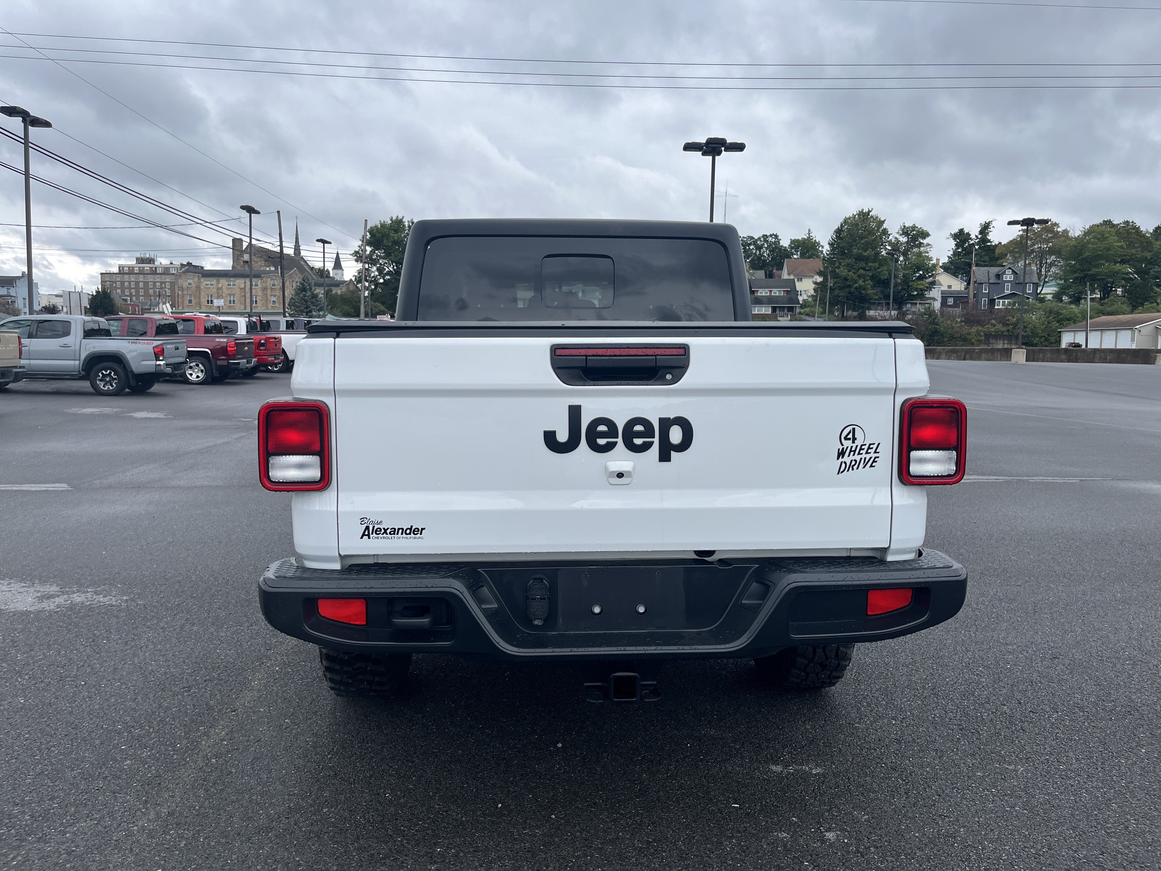 2022 Jeep Gladiator Willys