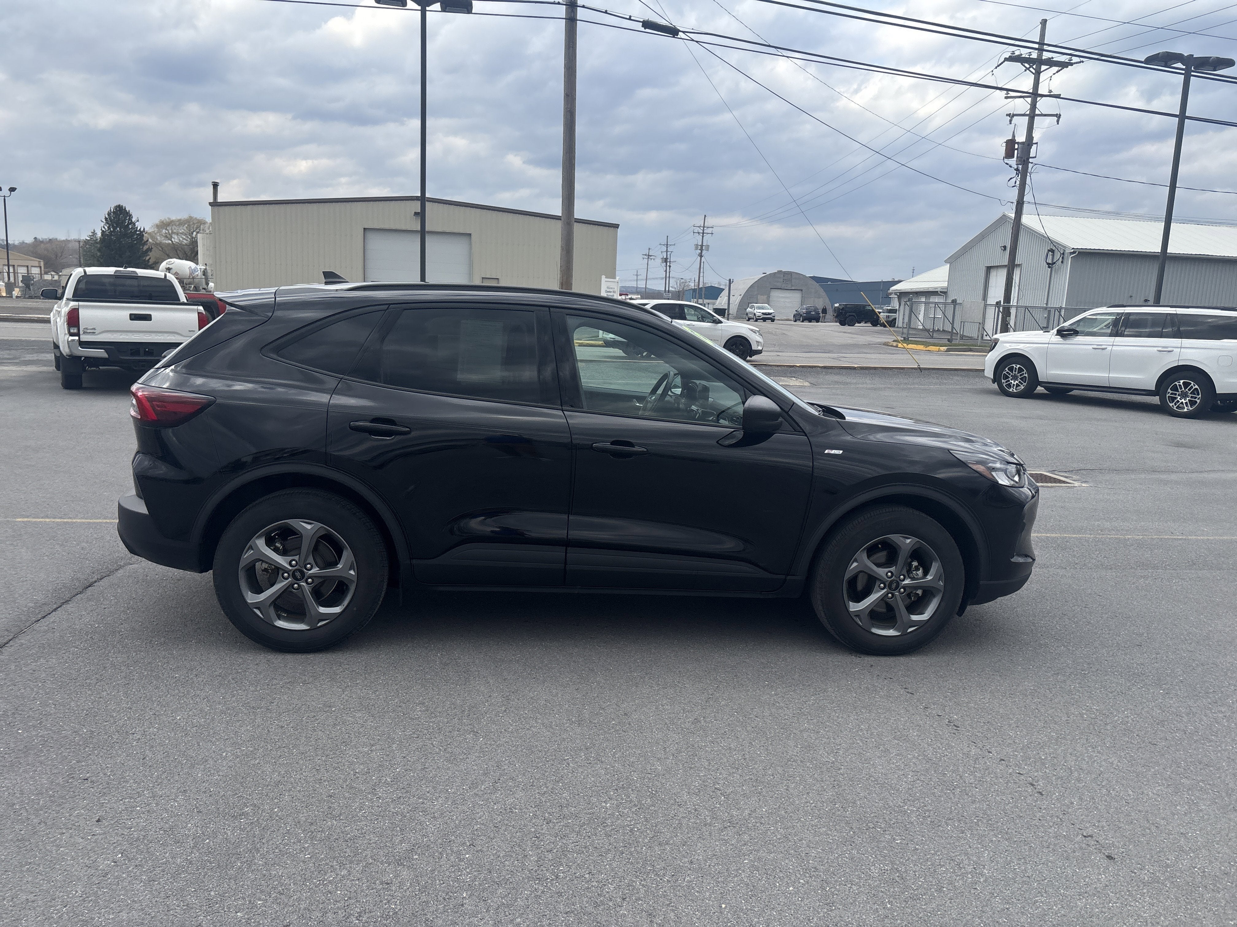 2025 Ford Escape ST-Line