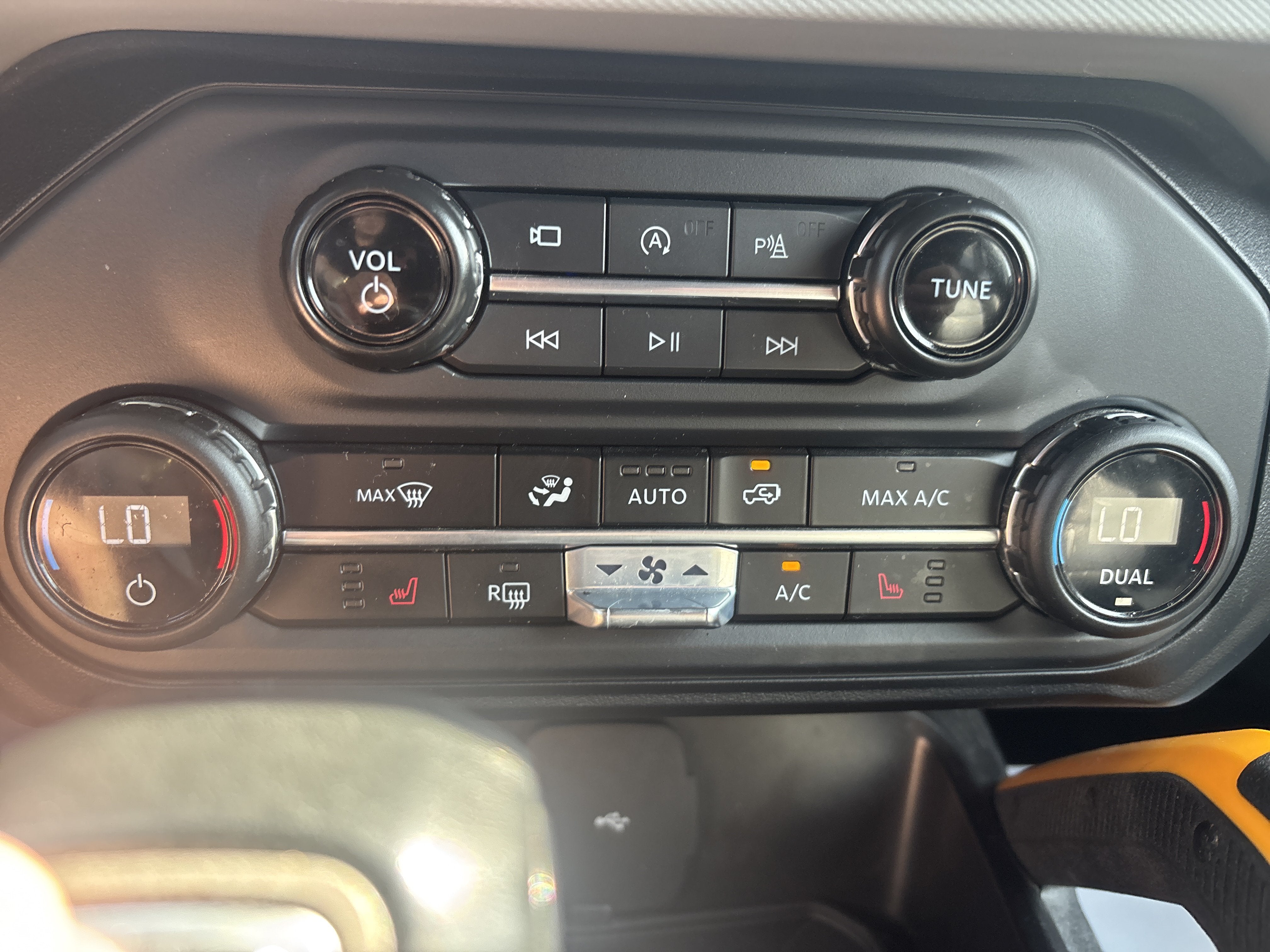 2023 Ford Bronco Base
