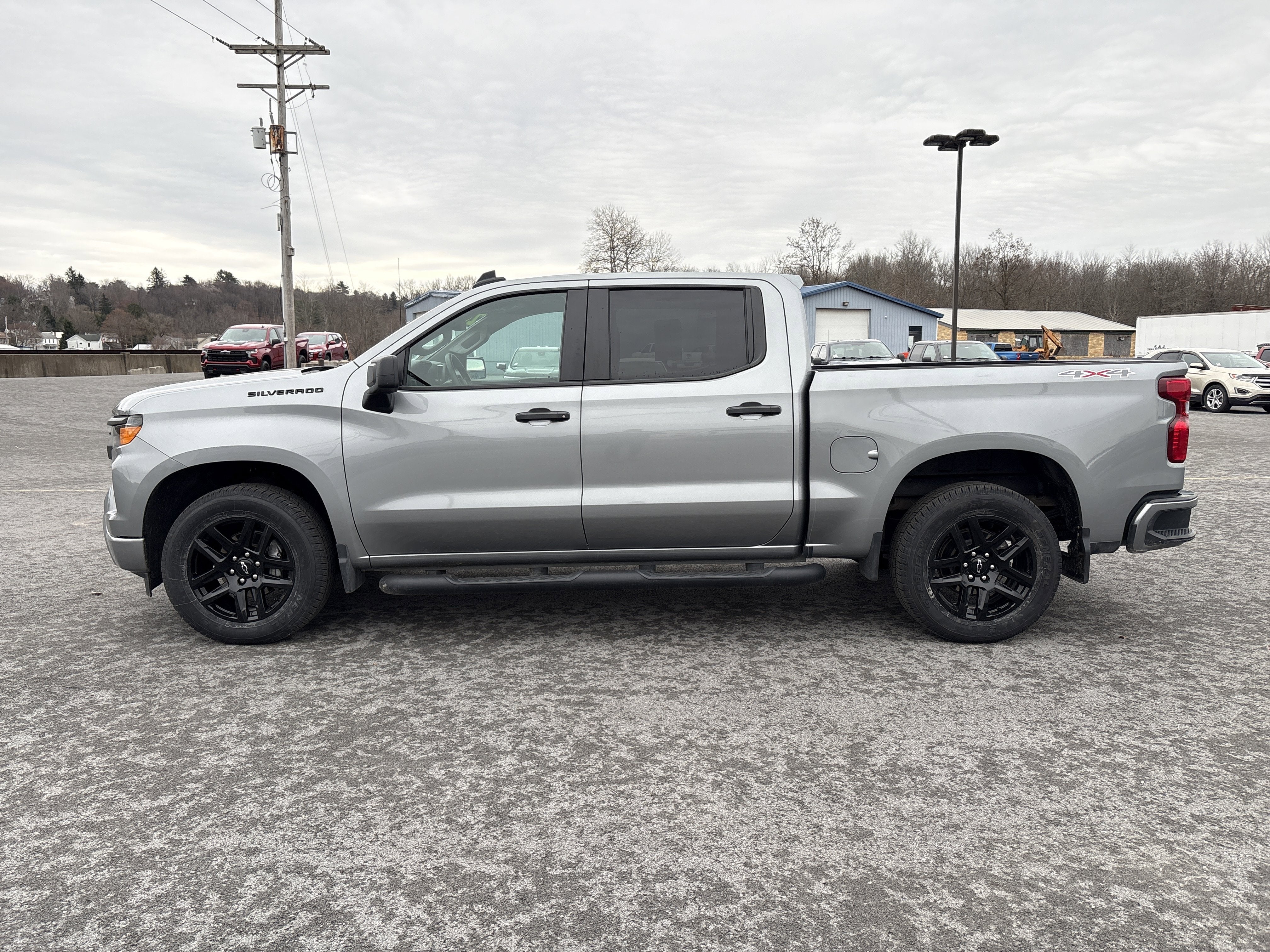 2024 Chevrolet Silverado 1500 Custom