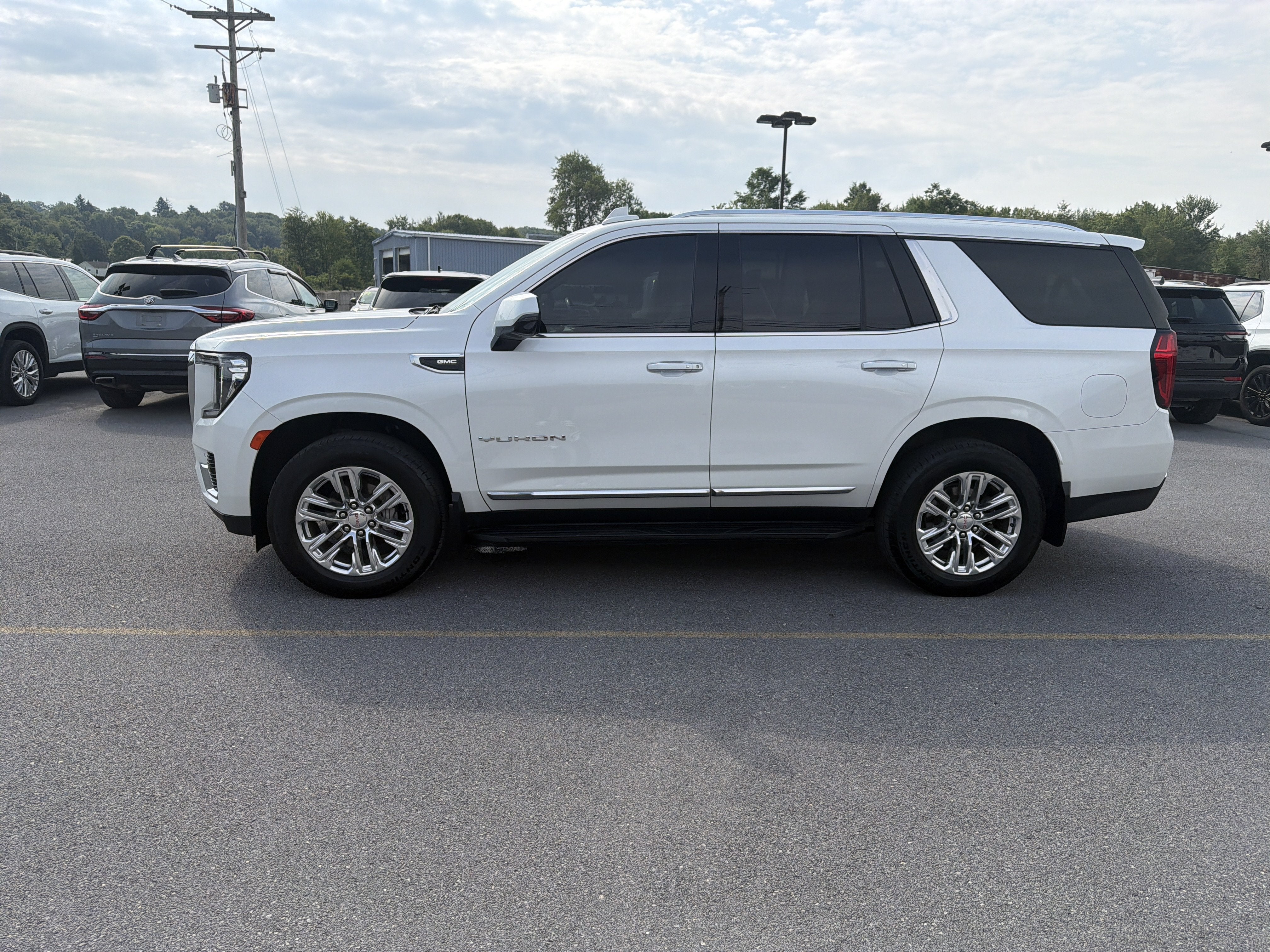 2021 GMC Yukon SLT
