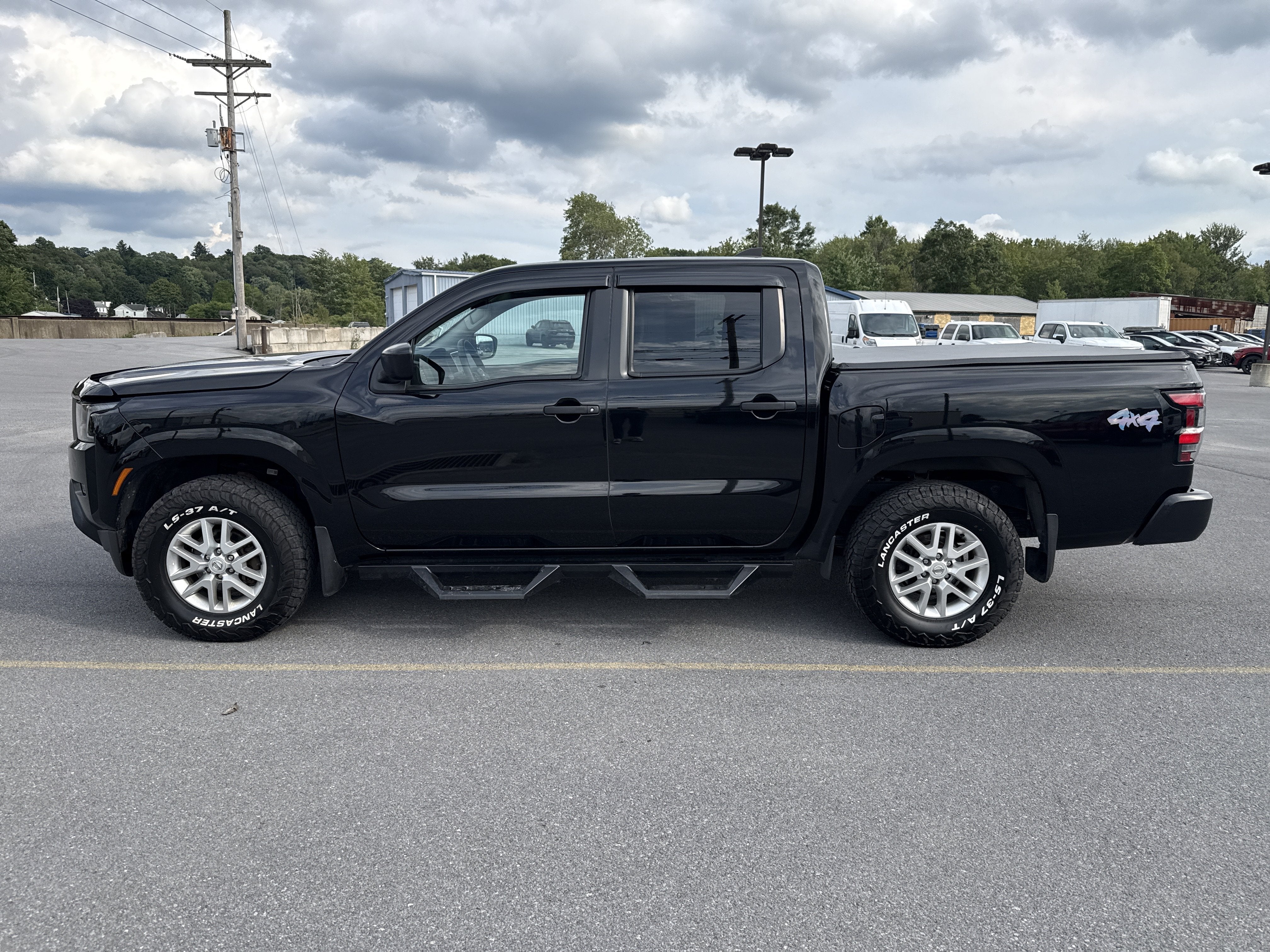 2022 Nissan Frontier S