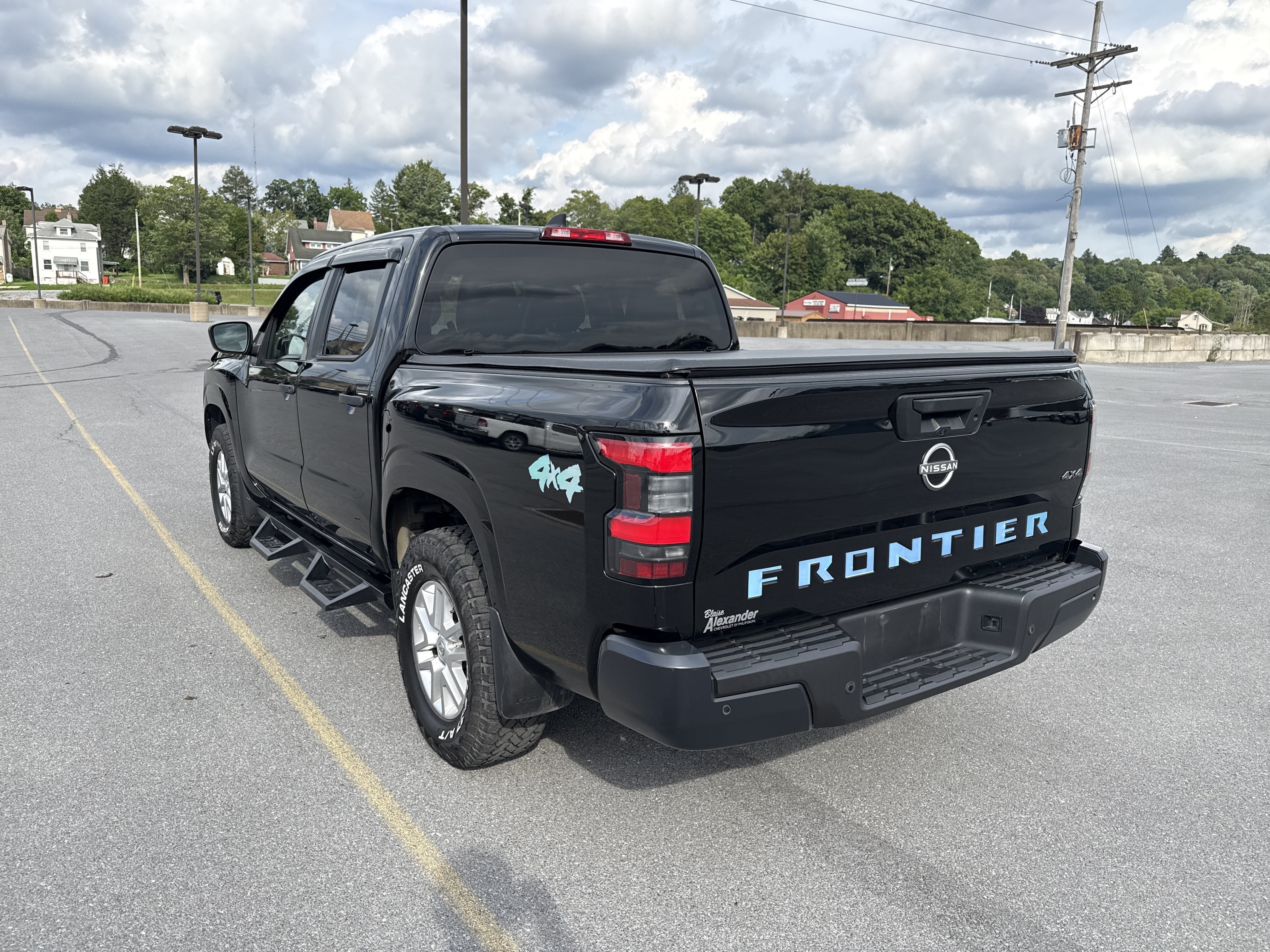 2022 Nissan Frontier S