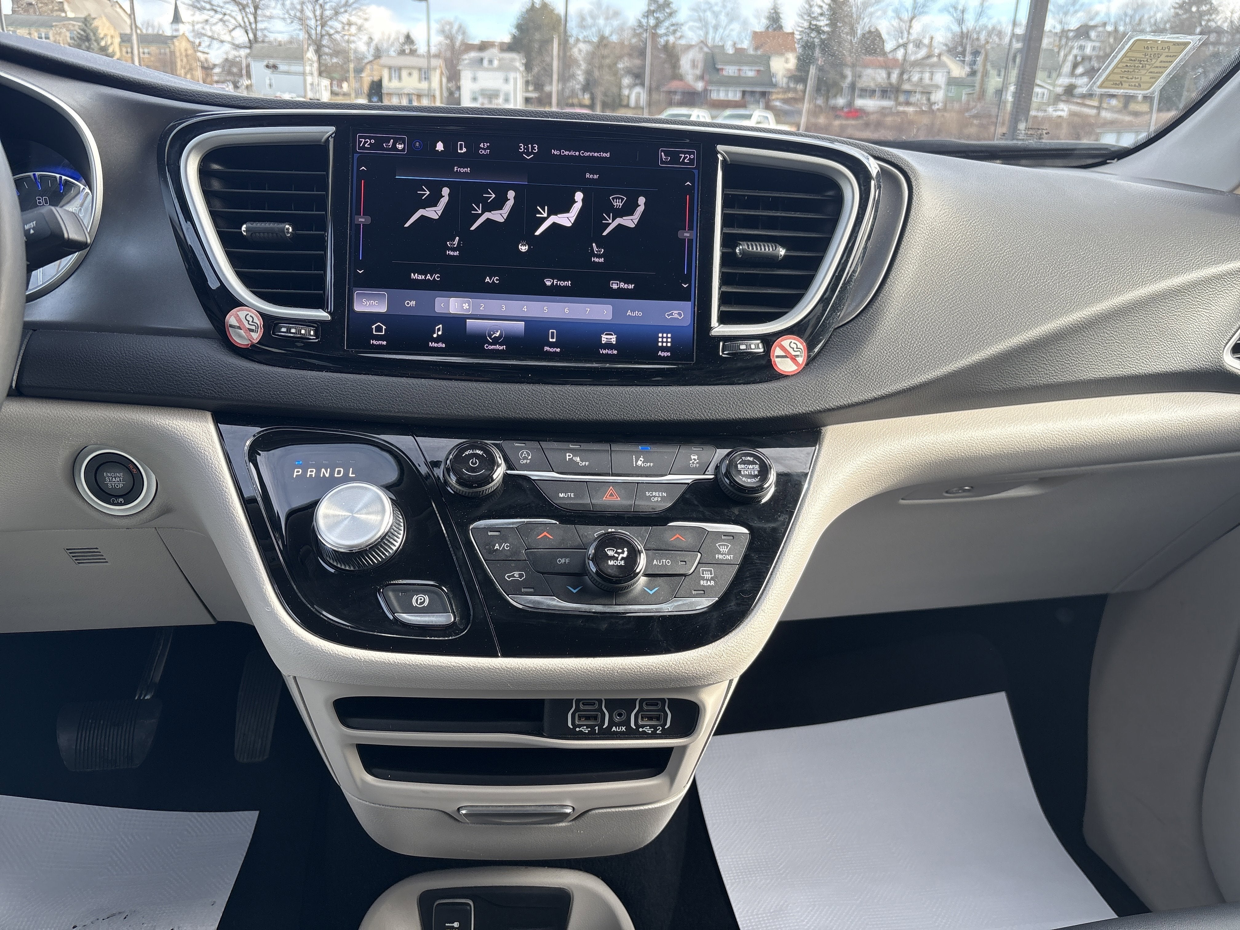 2024 Chrysler Pacifica Touring L