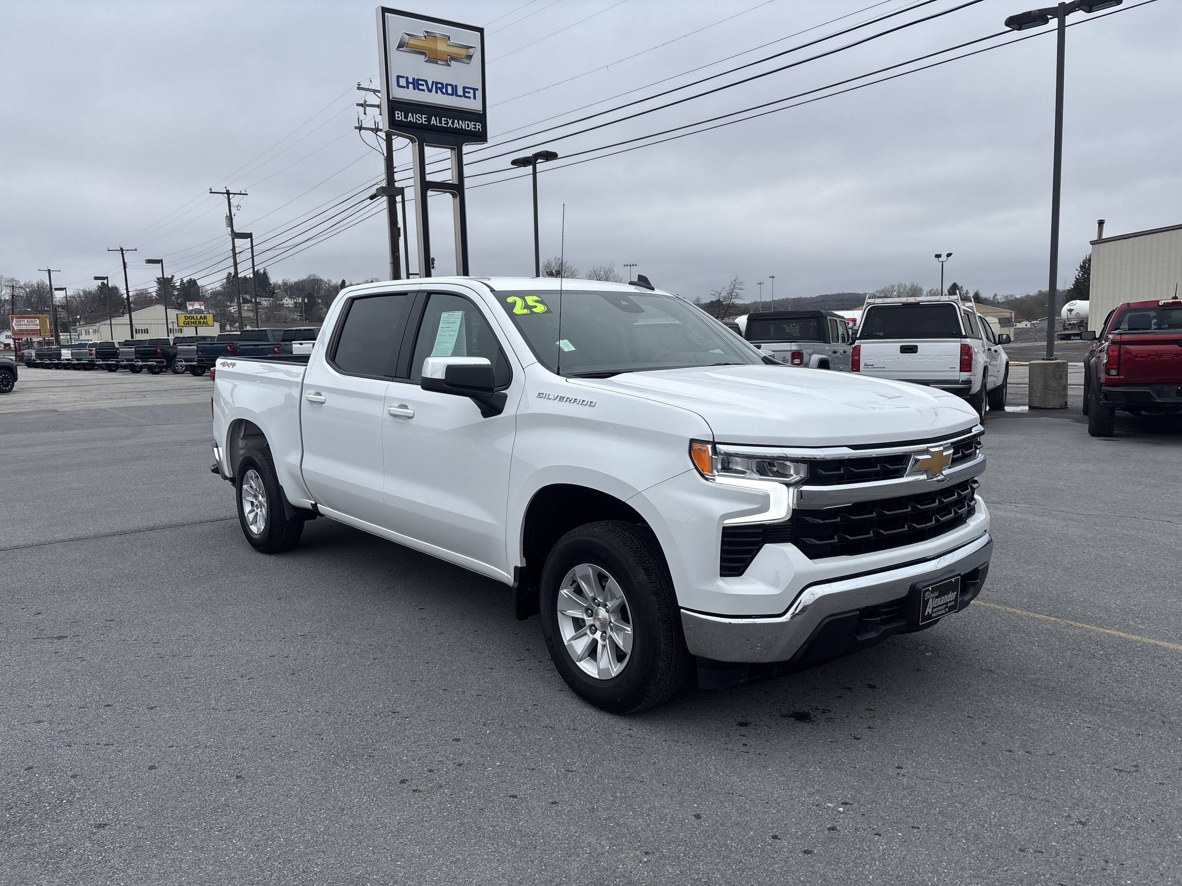 2025 Chevrolet Silverado 1500 LT