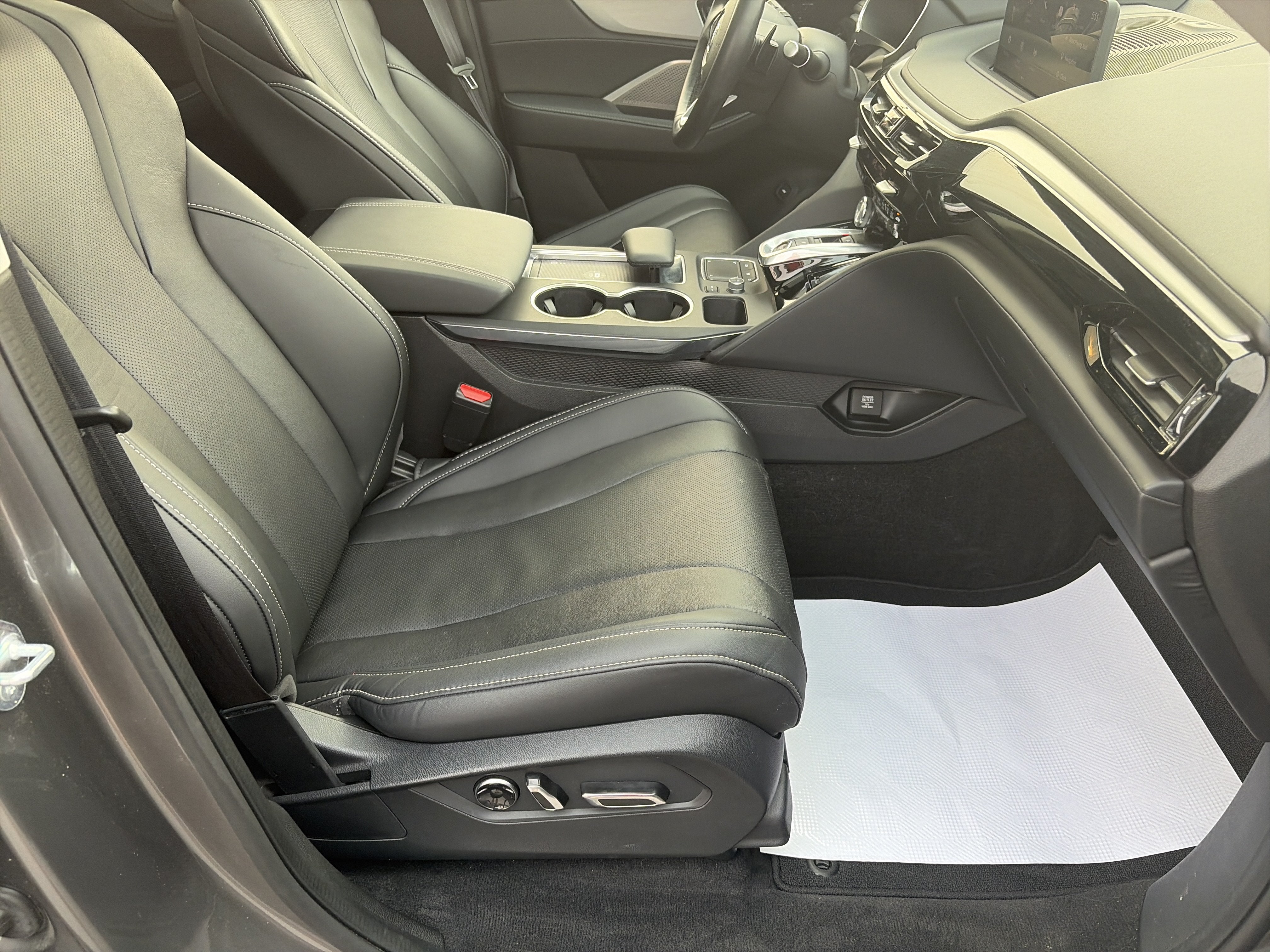 2023 Acura MDX w/Technology Package