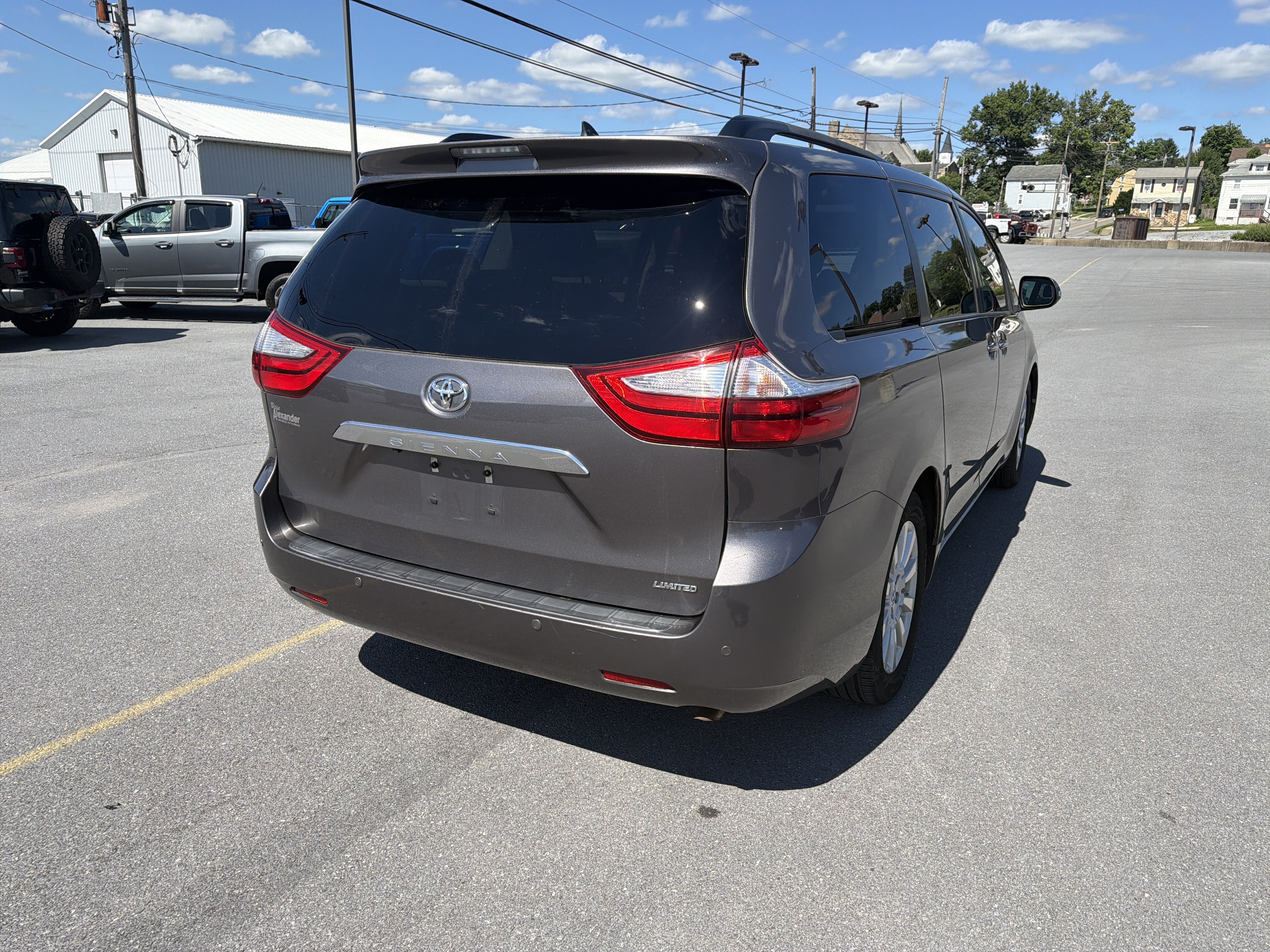 2017 Toyota Sienna XLE Auto Access Seat