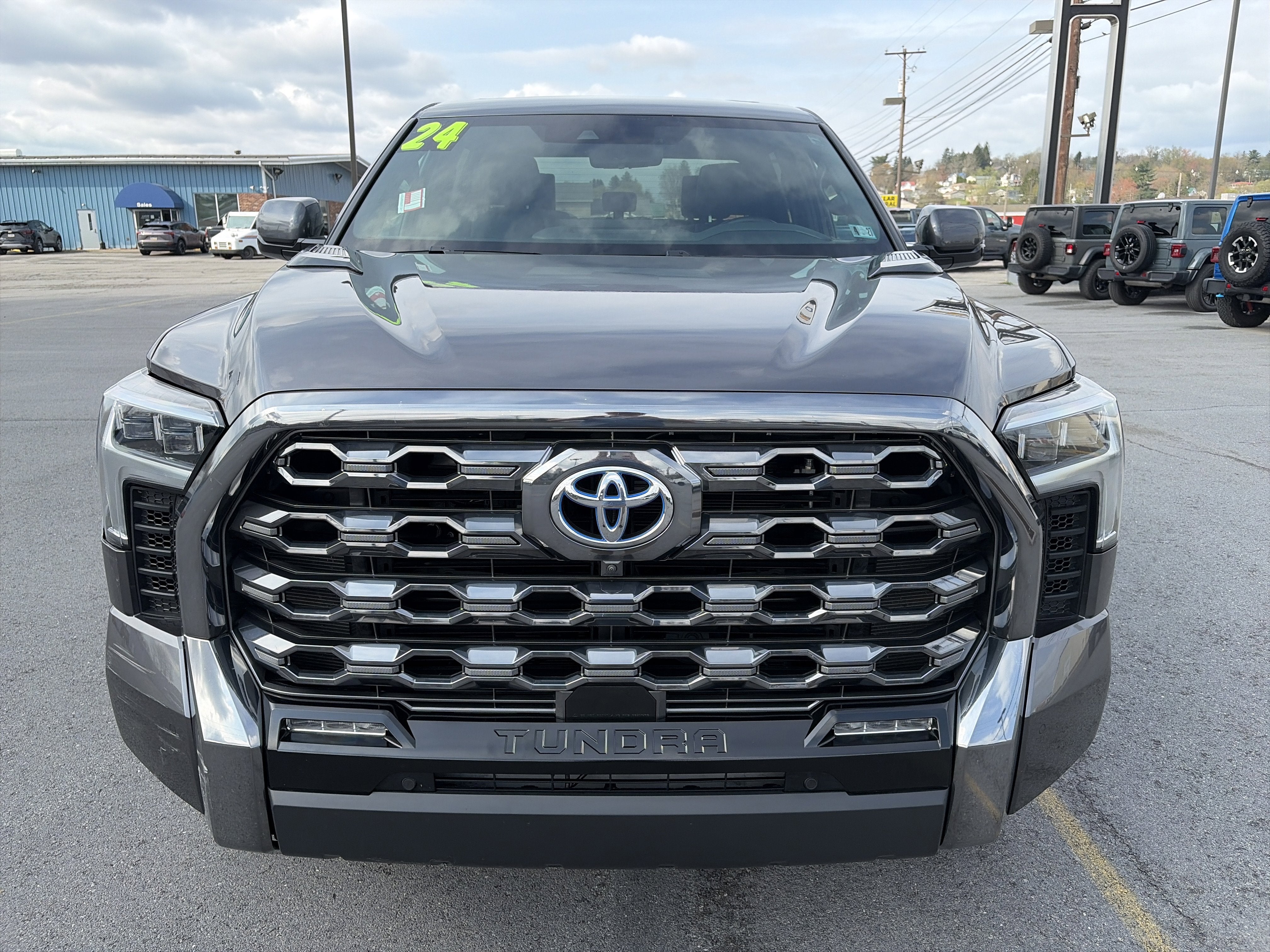2024 Toyota Tundra 4WD Platinum Hybrid