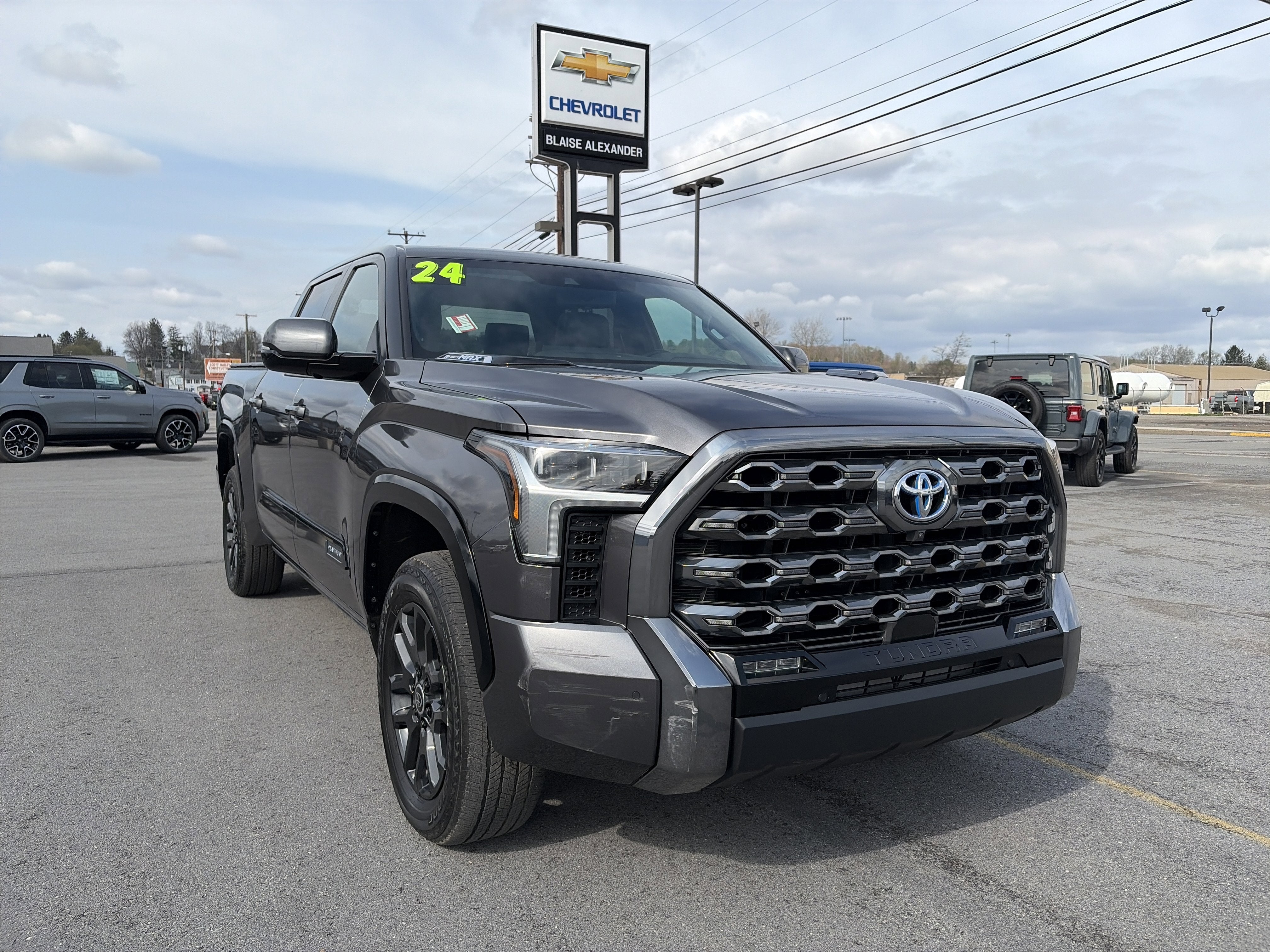2024 Toyota Tundra 4WD Platinum Hybrid