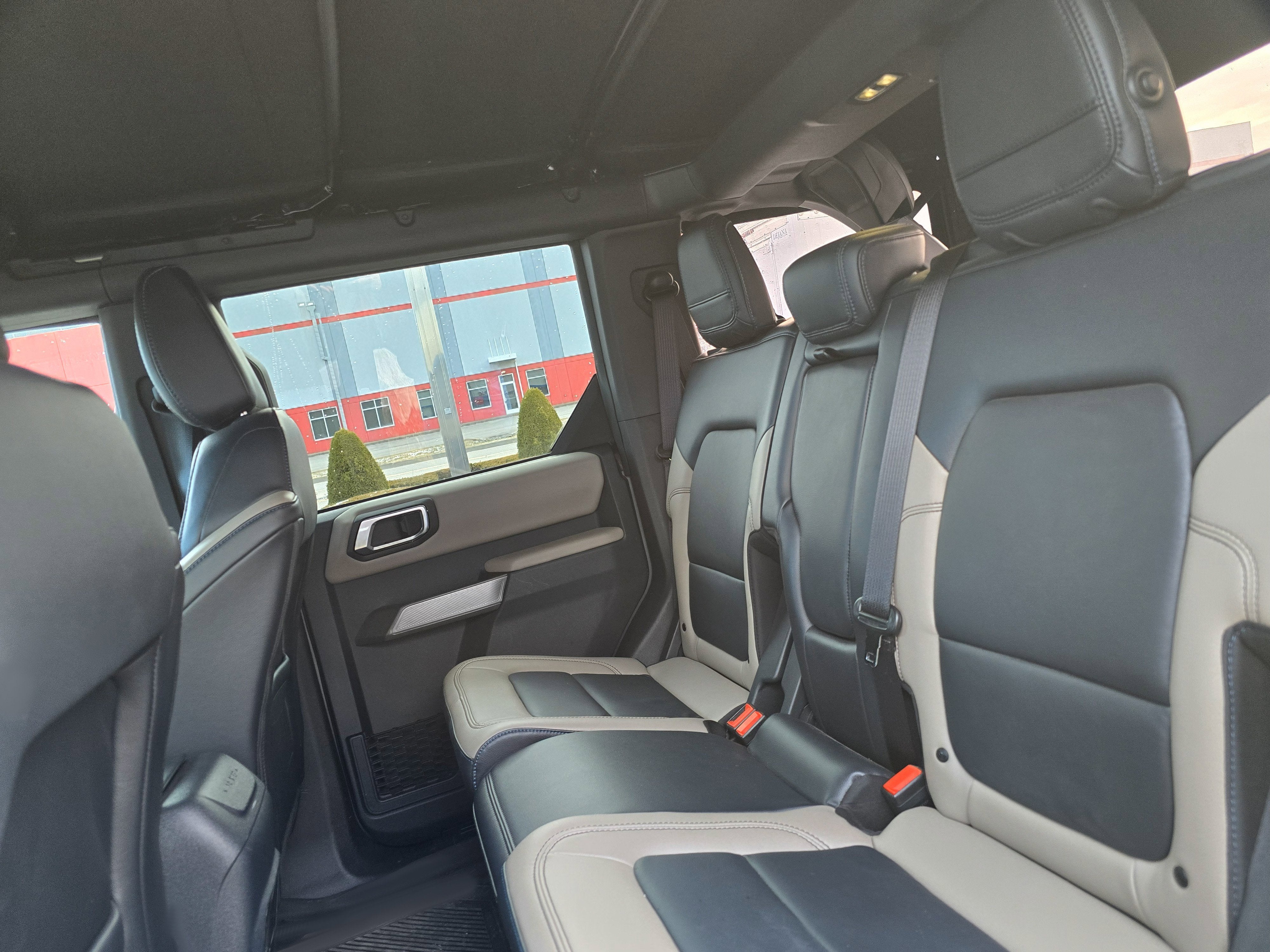 2023 Ford Bronco Base