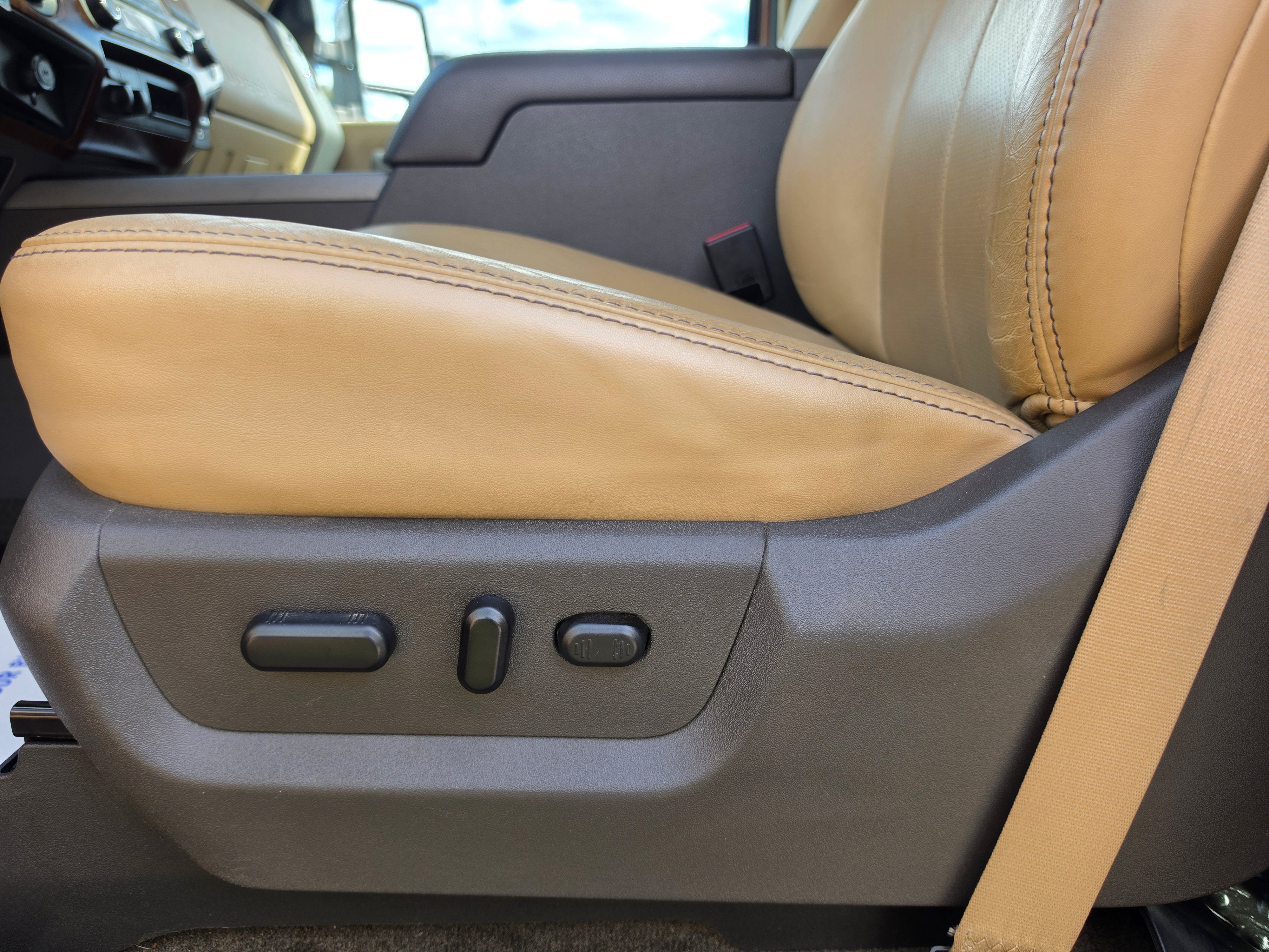2011 Ford Super Duty F-350 DRW XL