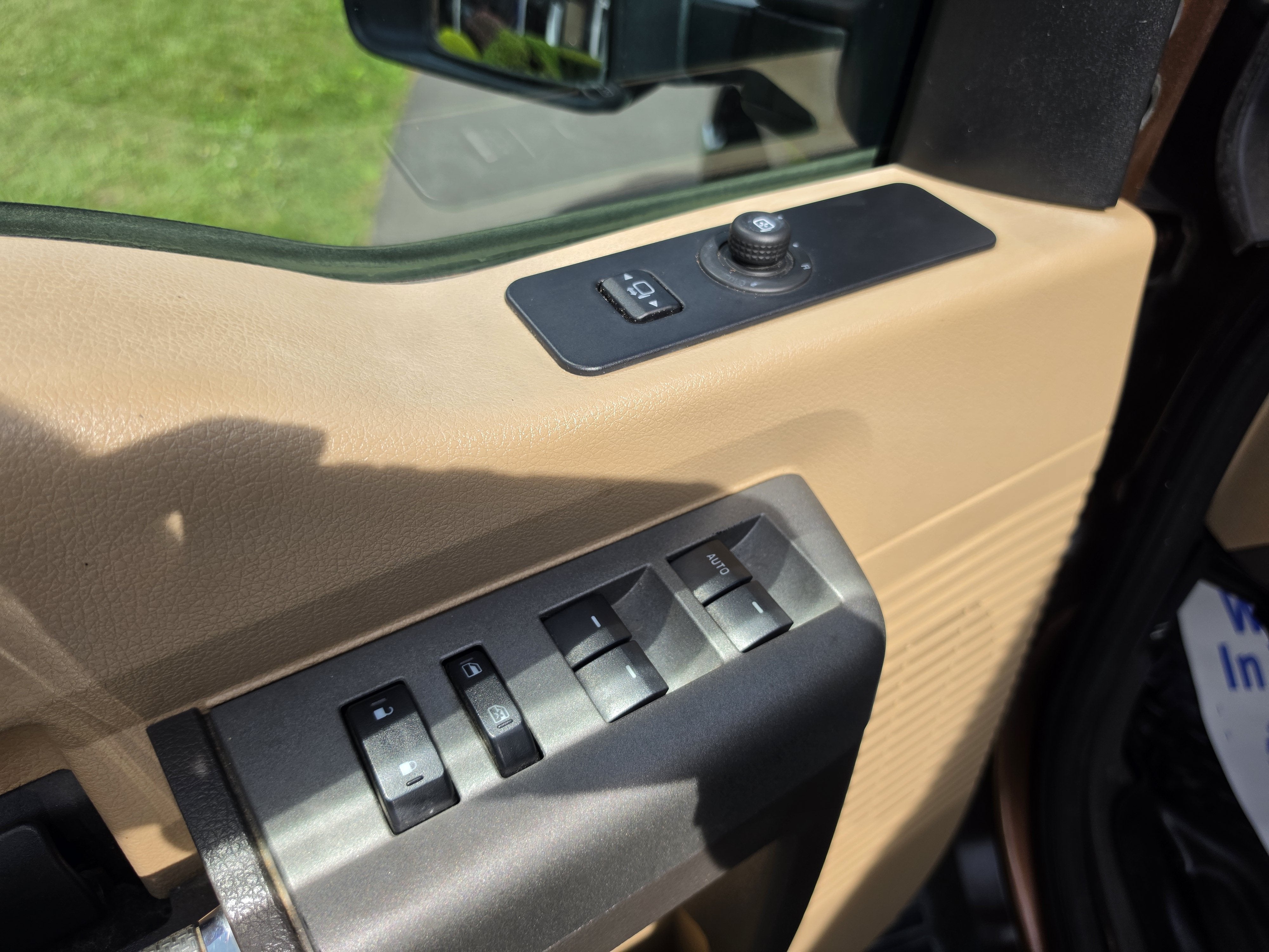 2011 Ford Super Duty F-350 DRW XL