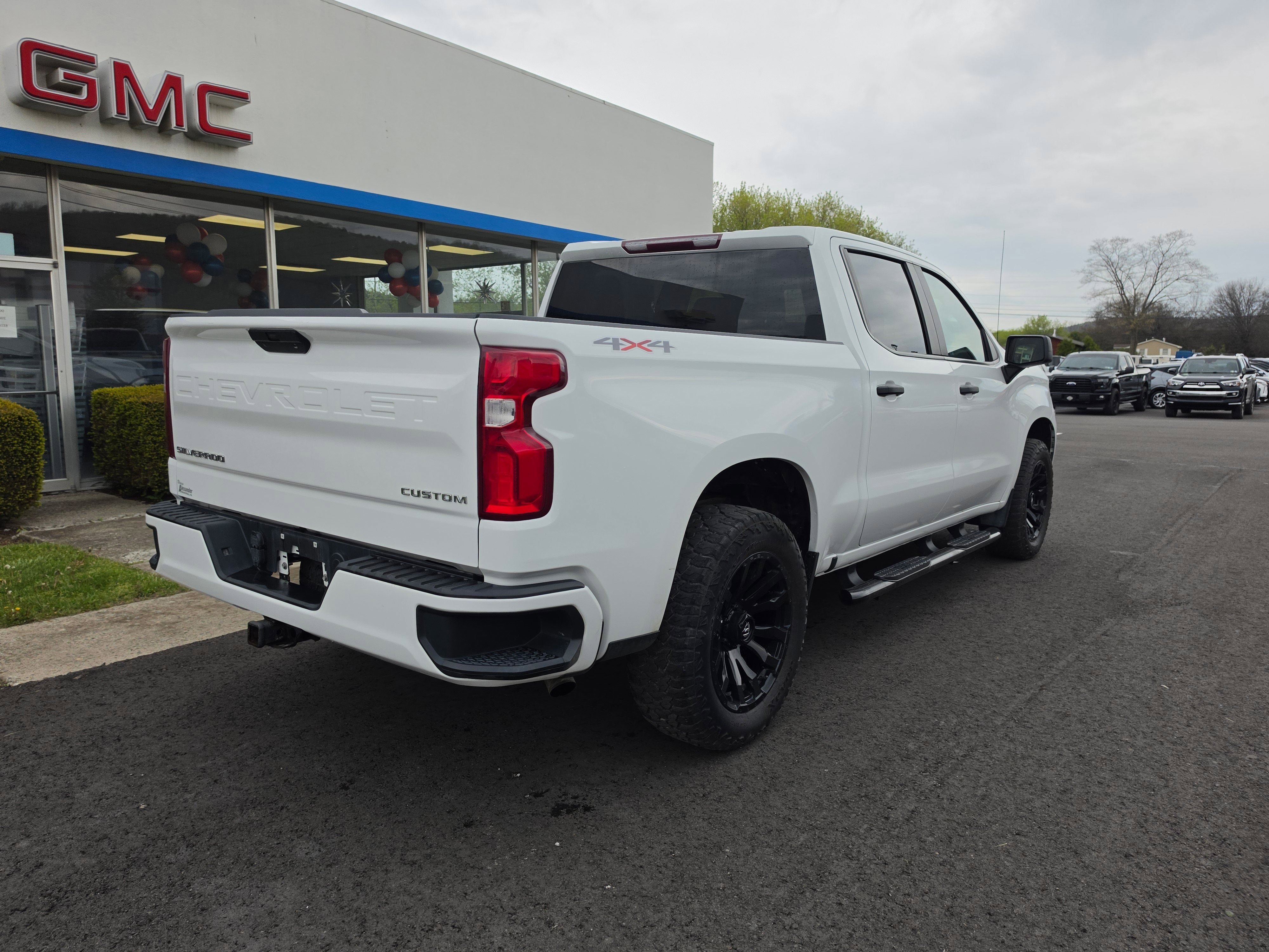 2022 Chevrolet Silverado 1500 LTD Custom